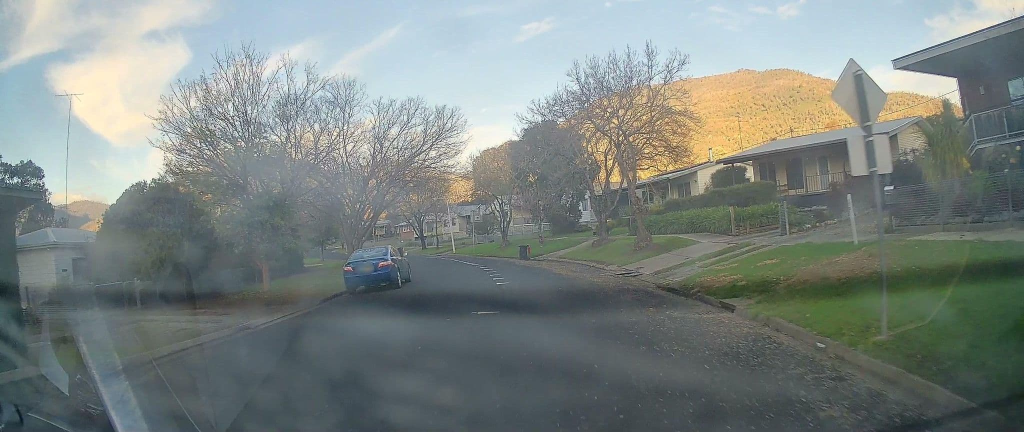 Street view near Athenree, Batlow — © maxim752 (CC BY-SA · Mapillary)
