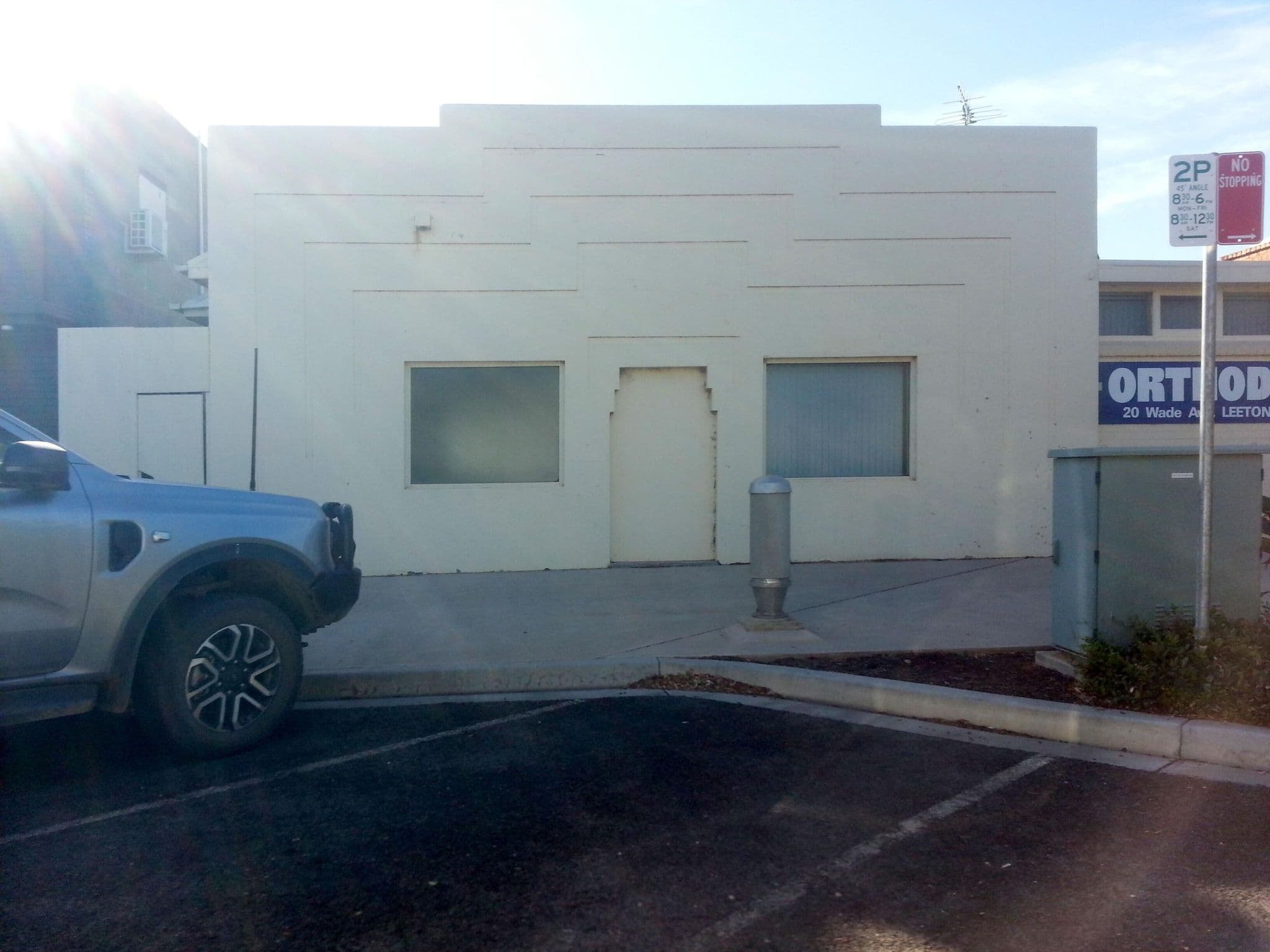 Street view near Town Centre Motel, Leeton — © bob3bob3 (CC BY-SA · Mapillary)