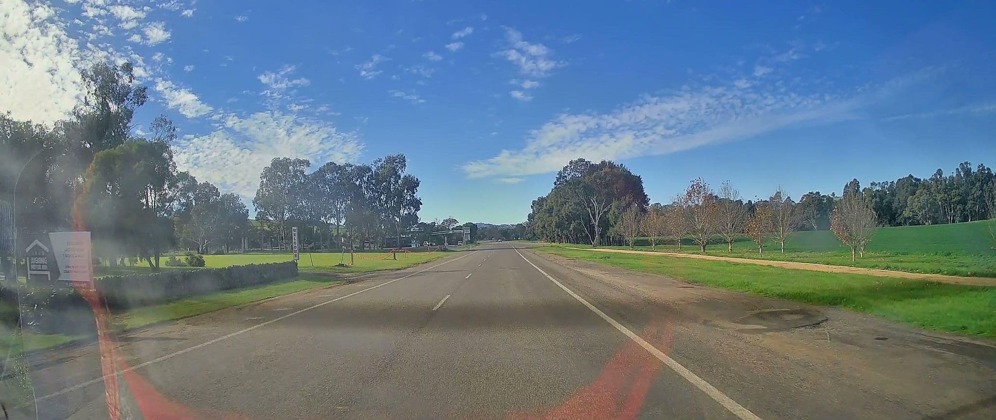 Street view near Jugiong Motor Inn, Gundagai — © maxim752 (CC BY-SA · Mapillary)
