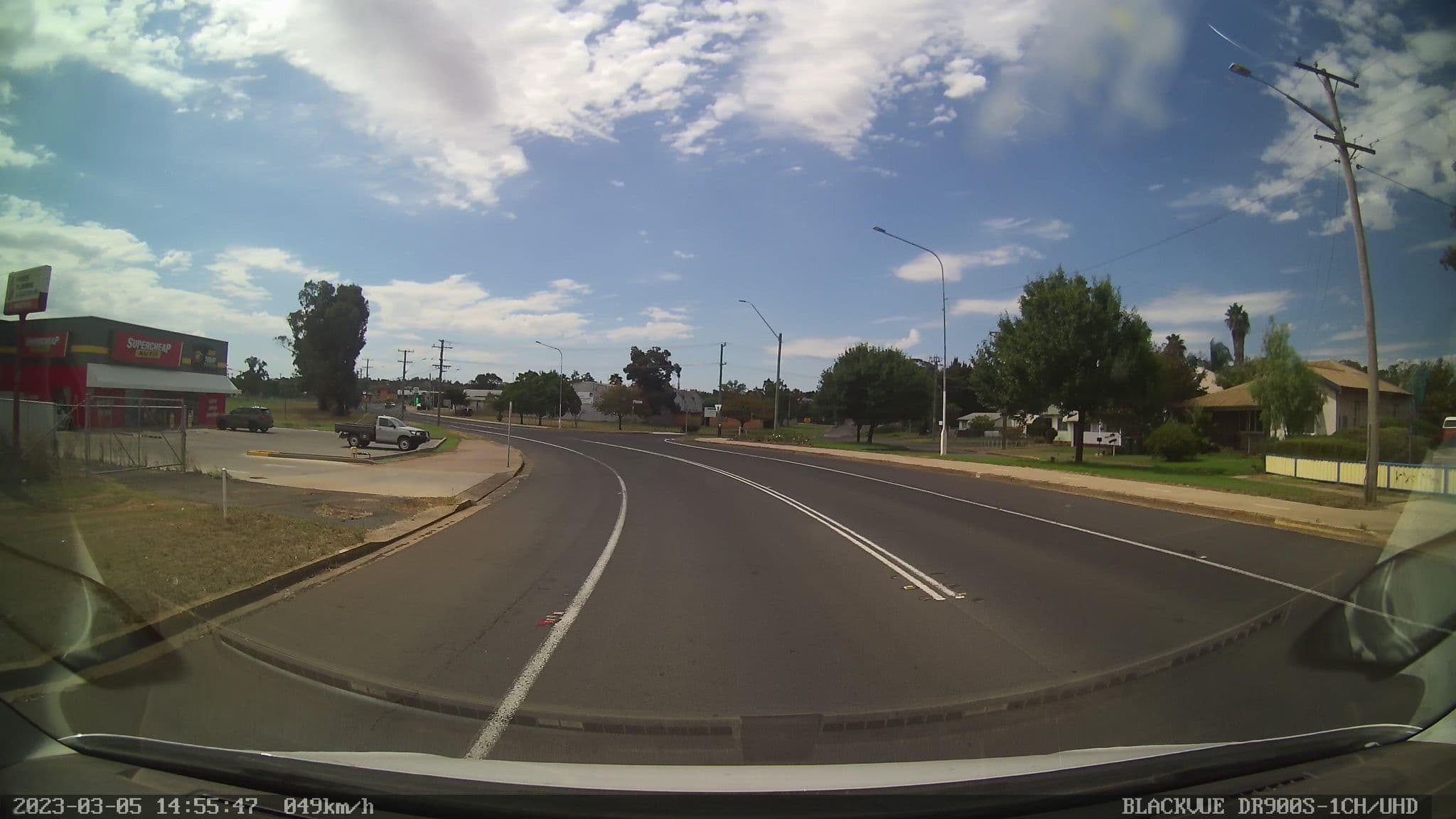 Street view near Newell Hwy Motel & Caravan Park, Parkes — © bob3bob3 (CC BY-SA · Mapillary)