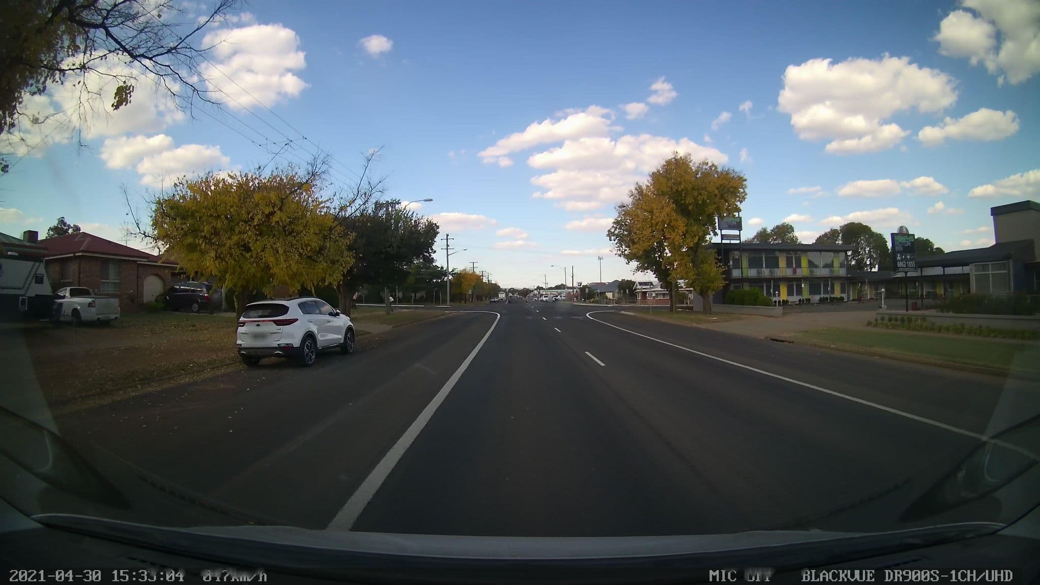 Street view near Memphis Motor Inn, Parkes — © bob3bob3 (CC BY-SA · Mapillary)