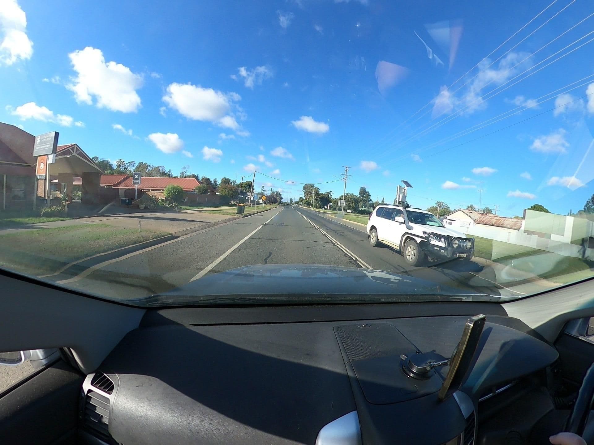 Street view near Parkes International Motor Inn, Parkes — © GridHopper (CC BY-SA · Mapillary)