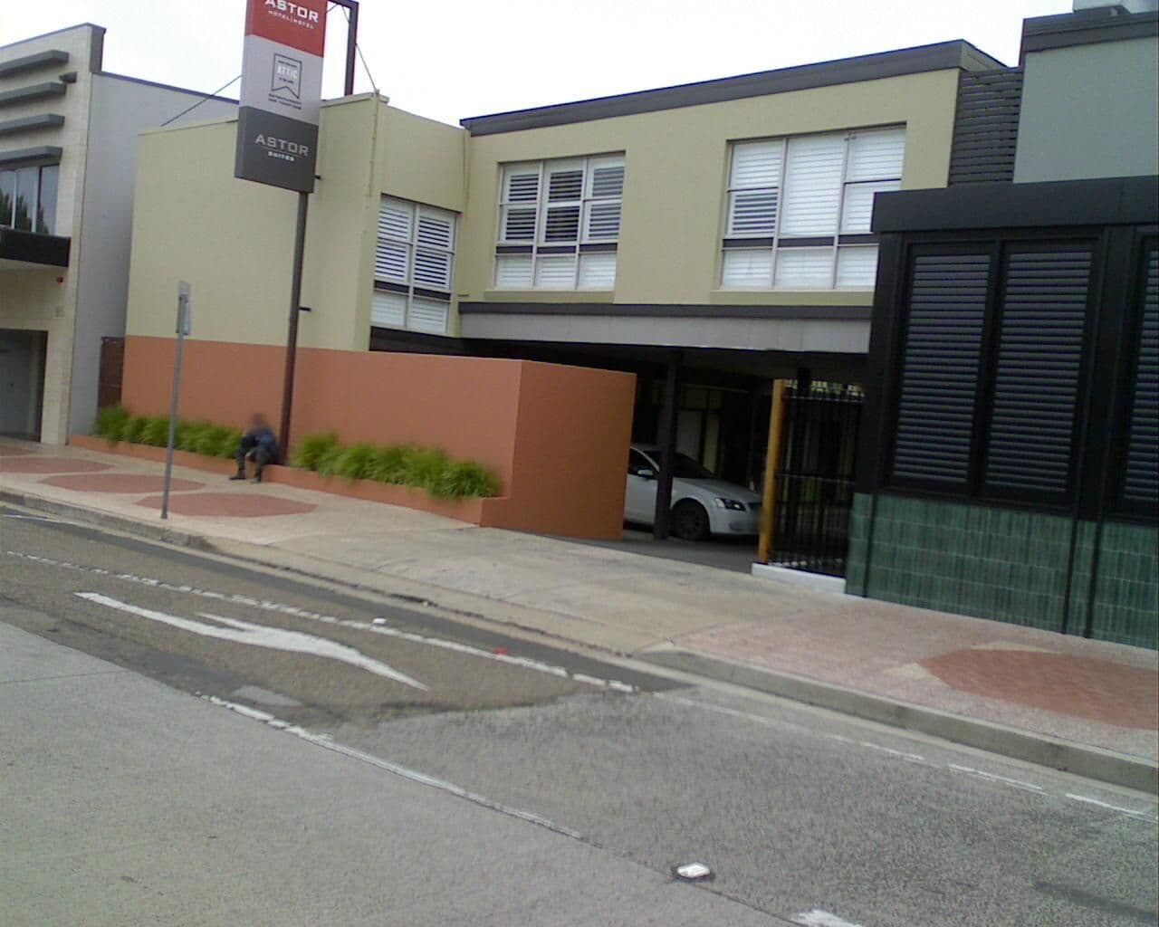 Street view near Las Vegas Lounge Group, Goulburn — © bob3bob3 (CC BY-SA · Mapillary)