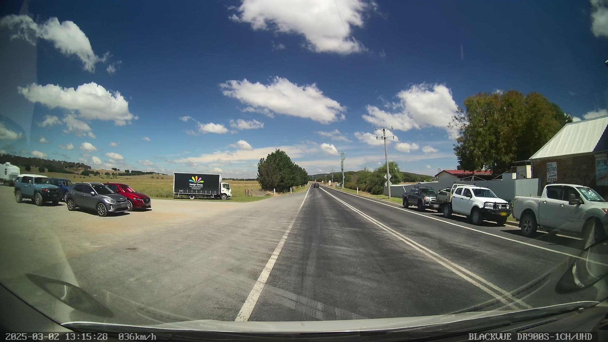 Street view near The Loaded Dog Hotel, Bungendore — © bob3bob3 (CC BY-SA · Mapillary)