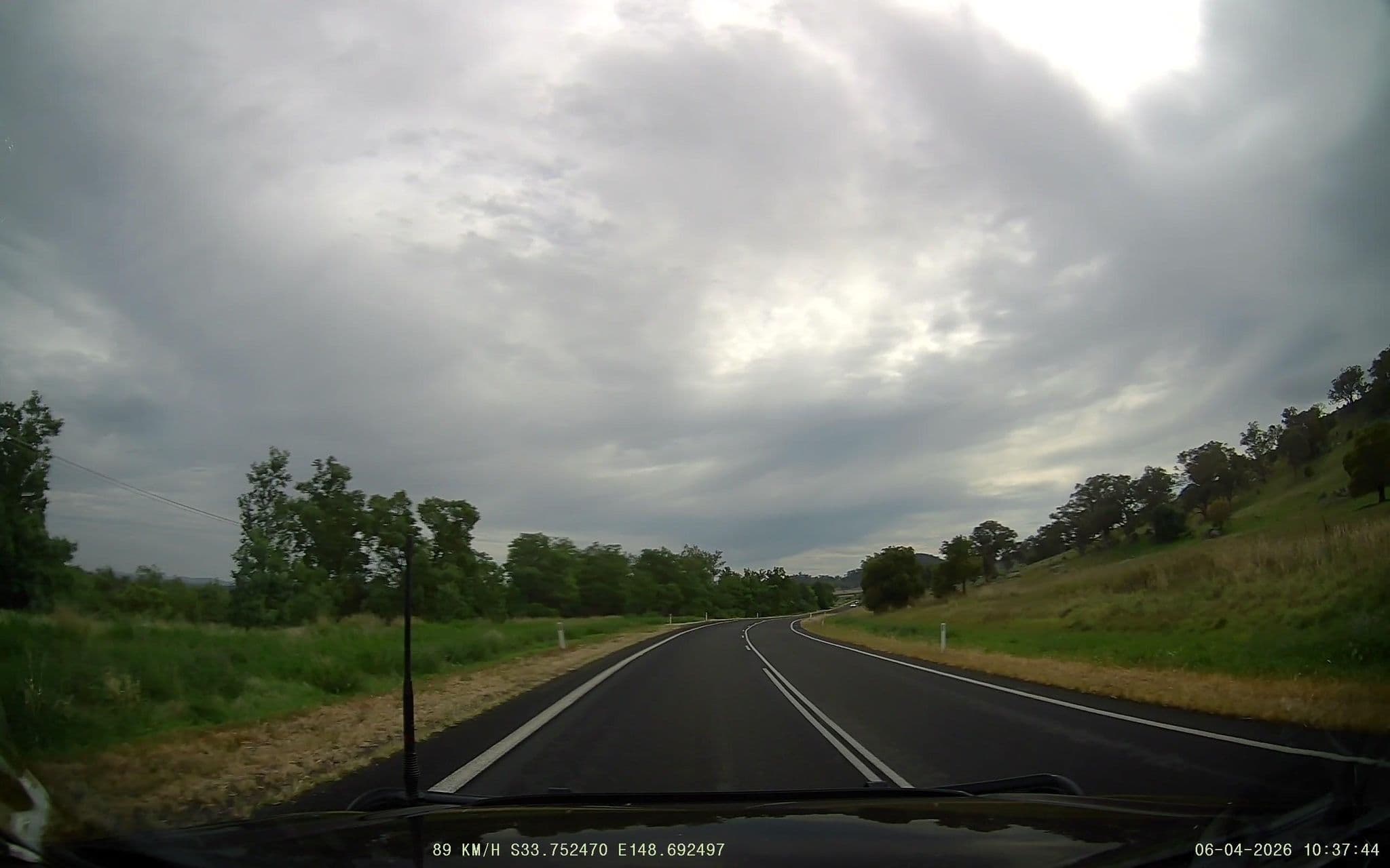 Street view near Dunrobin Bed & Breakfast, Cowra — © fizzie (CC BY-SA · Mapillary)