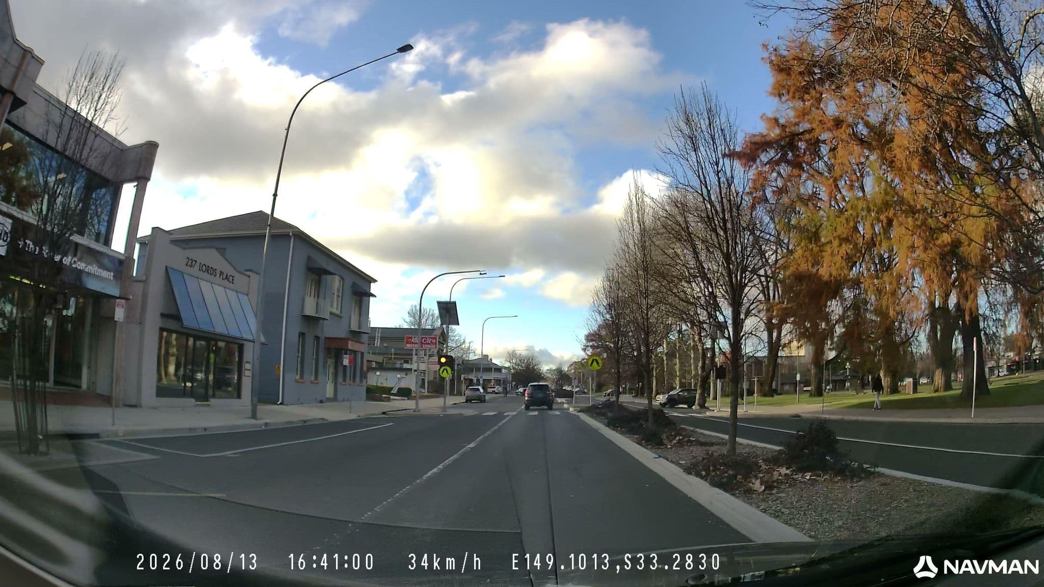 Street view near Royal Hotel, Orange — © CitrusMapper (CC BY-SA · Mapillary)