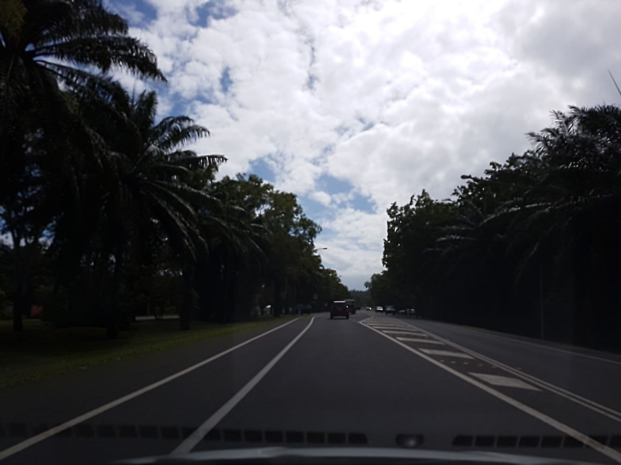 Street view near Full Moon Villas, Port Douglas — © stev391 (CC BY-SA · Mapillary)