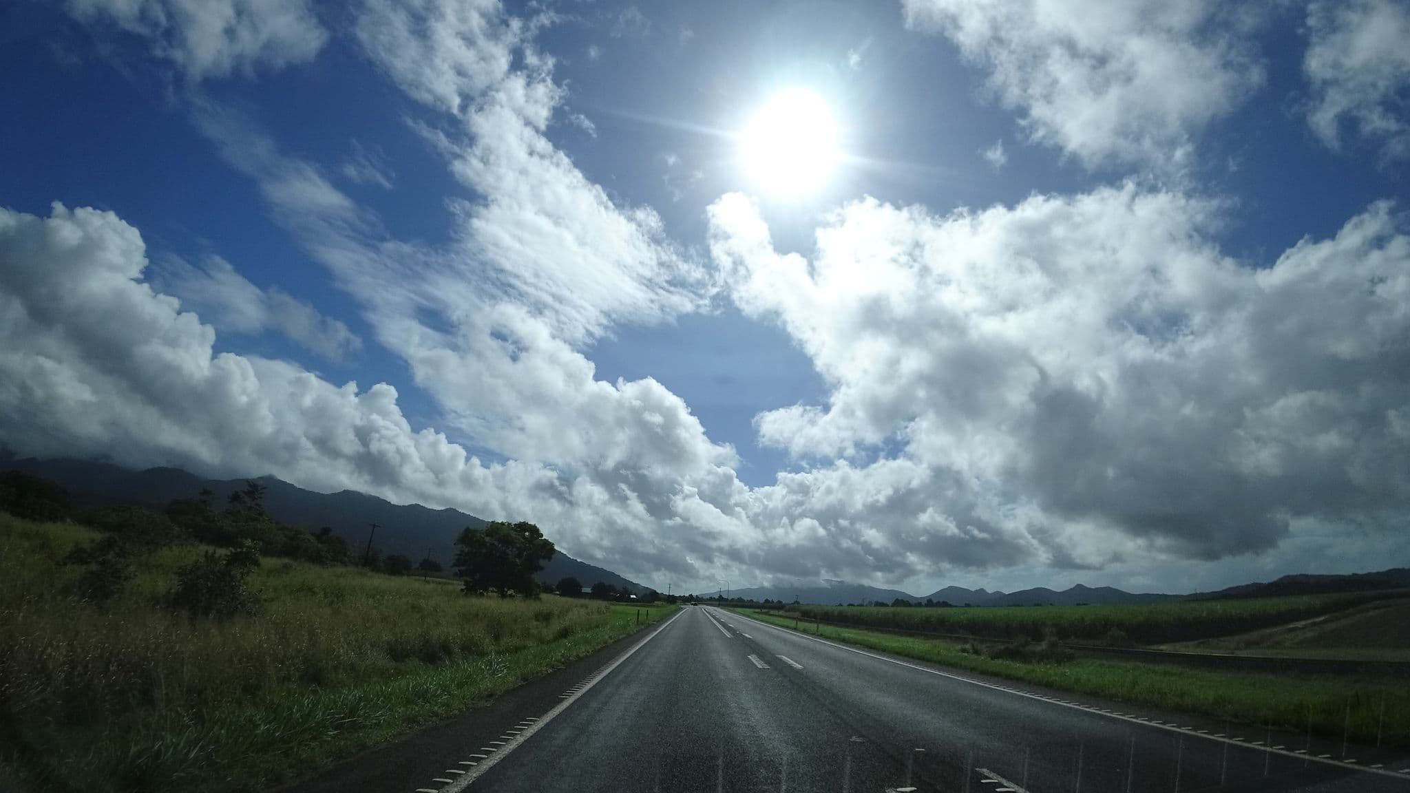 Street view near Mirriwinni Hotel, Babinda — © vagrant42 (CC BY-SA · Mapillary)