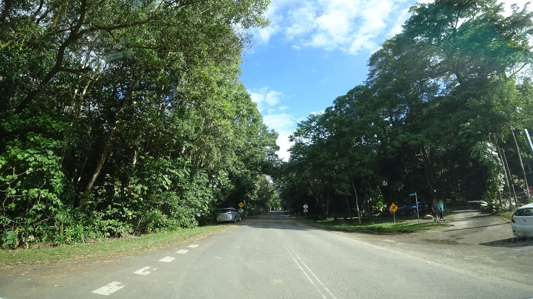 Street view near Ocean Safari, Mossman — © vagrant42 (CC BY-SA · Mapillary)