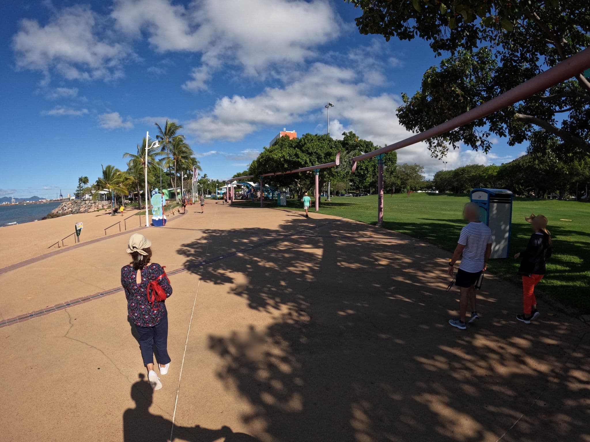Street view near The Strand Park Hotel, North Ward — © joelkoen (CC BY-SA · Mapillary)