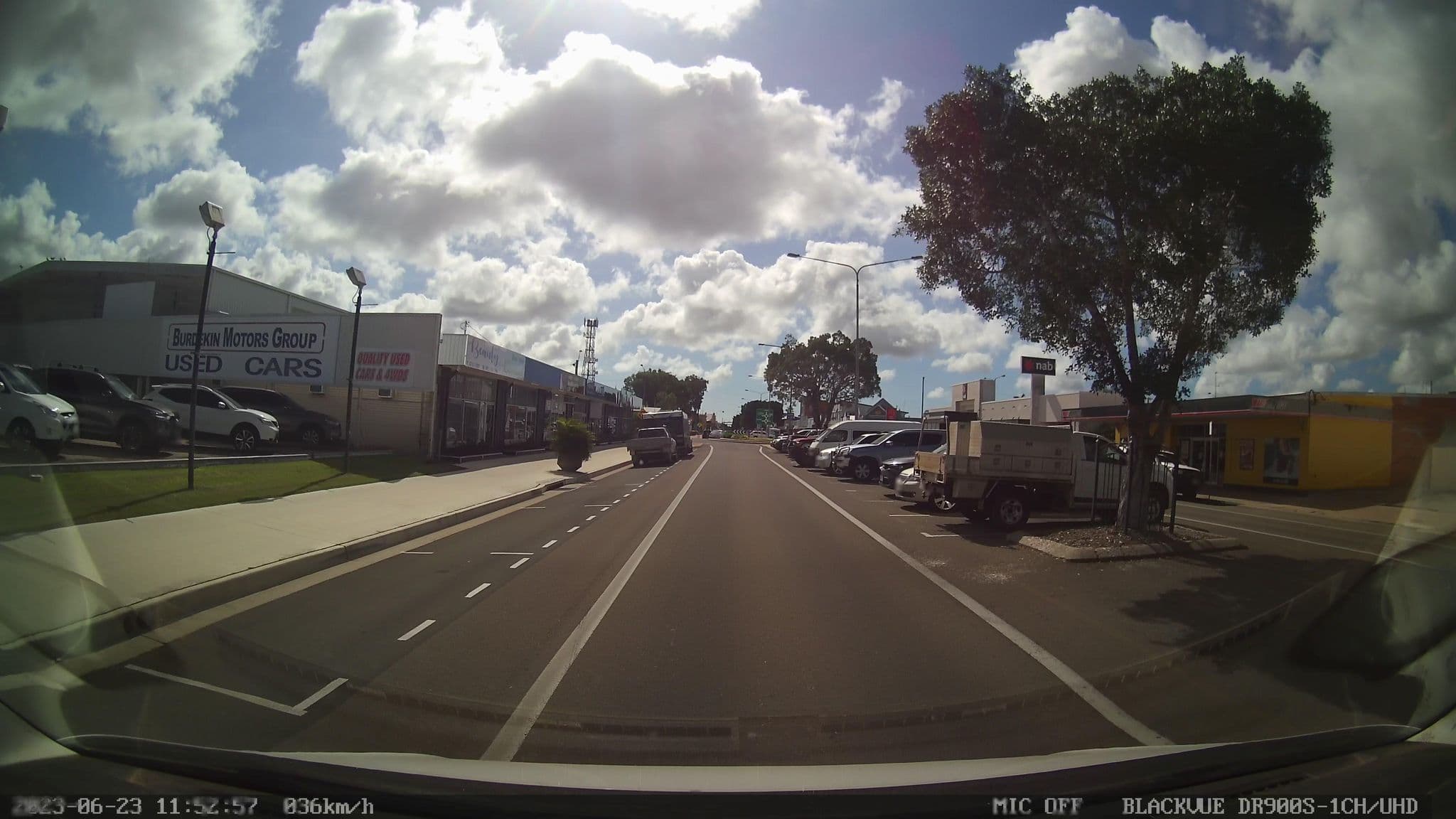 Street view near Kalamia Hotel, Ayr — © bob3bob3 (CC BY-SA · Mapillary)
