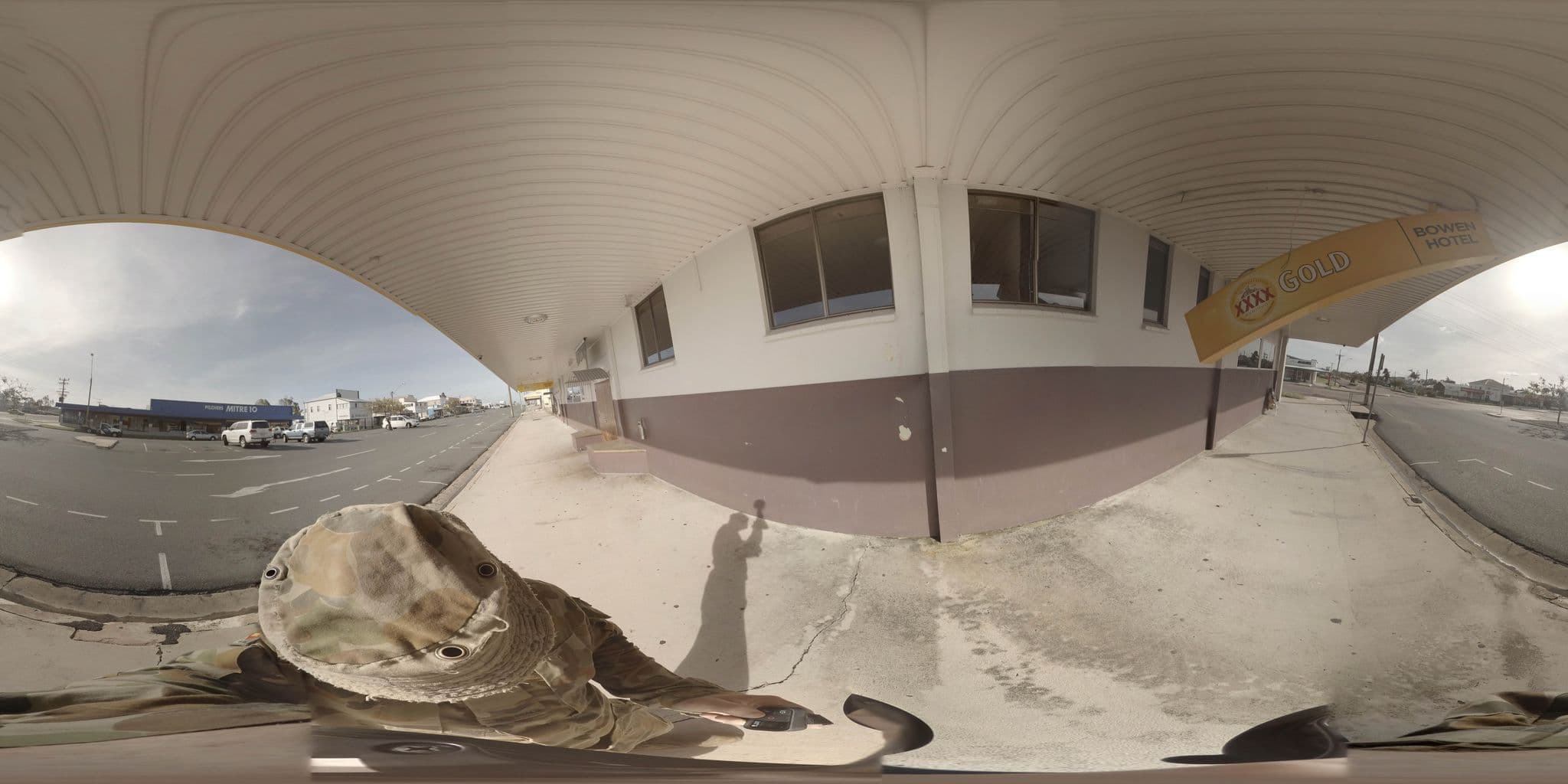 Street view near Denison Hotel, Bowen — © esriau_1topo (CC BY-SA · Mapillary)