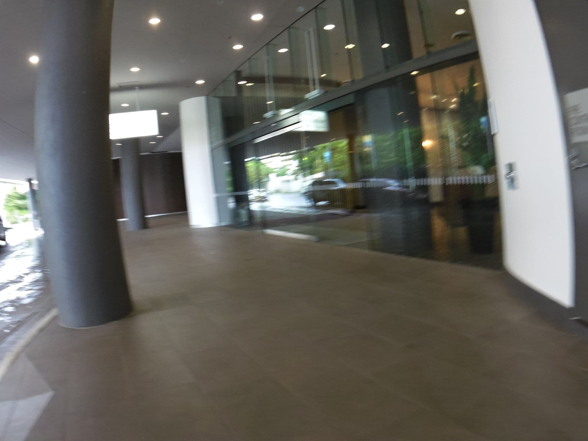 Street view near Cairns Luxury Apartments, Cairns City — © skillsy (CC BY-SA · Mapillary)