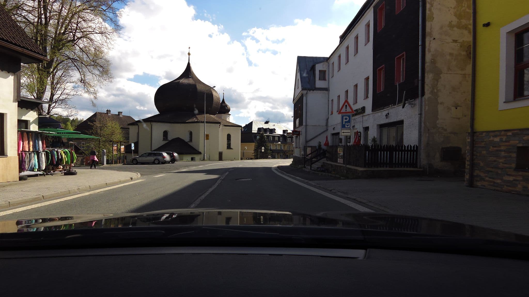 Street view near Hotel Magnetit, Železná Ruda — © czmrtn (CC BY-SA · Mapillary)
