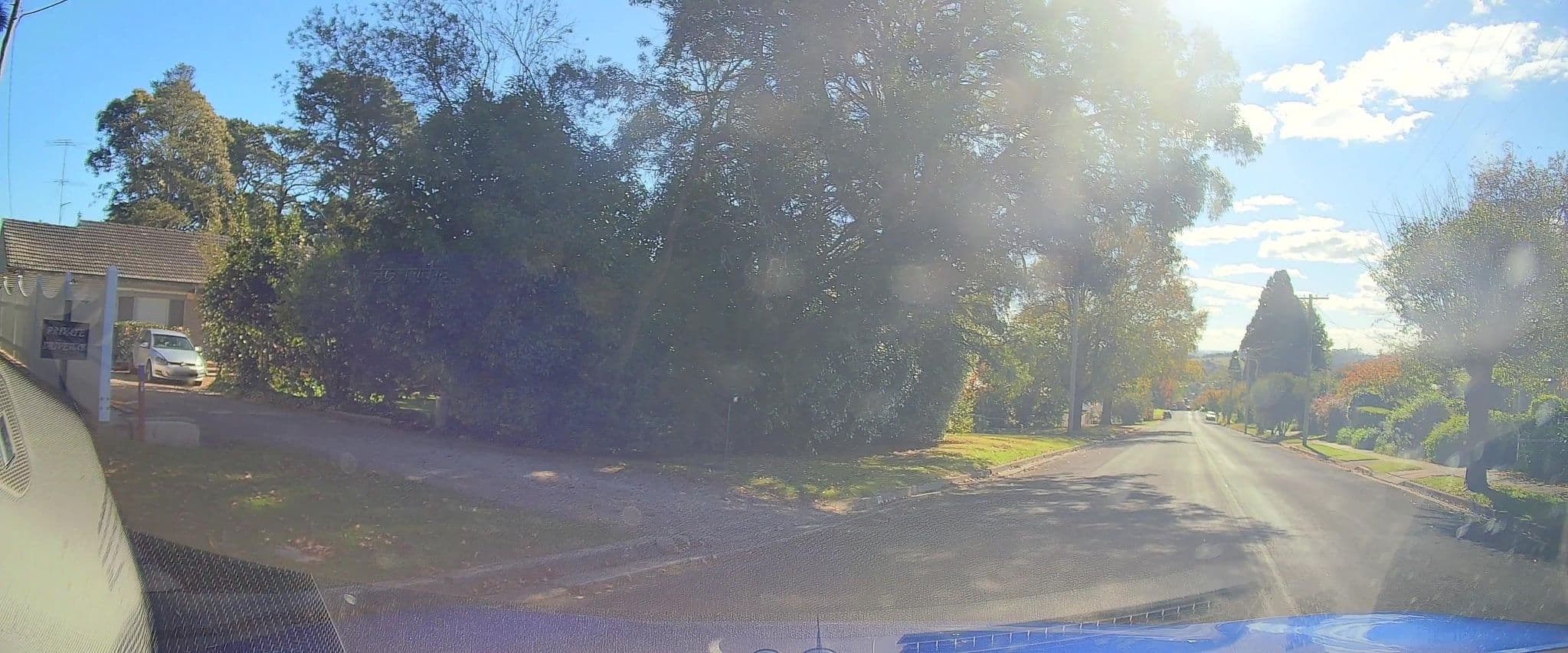 Street view near Chateau Du Morthorpe, Moss Vale — © maxim752 (CC BY-SA · Mapillary)