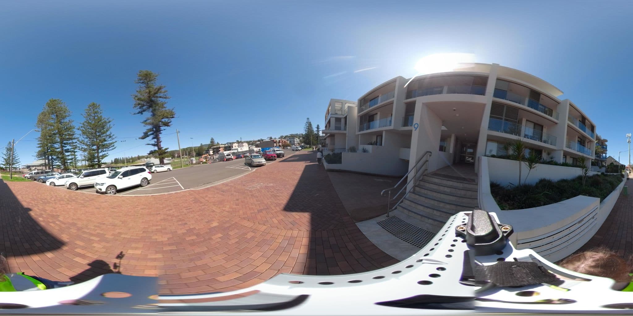 Street view near Bluewater Apartments, Kiama — © radiotrefoil (CC BY-SA · Mapillary)