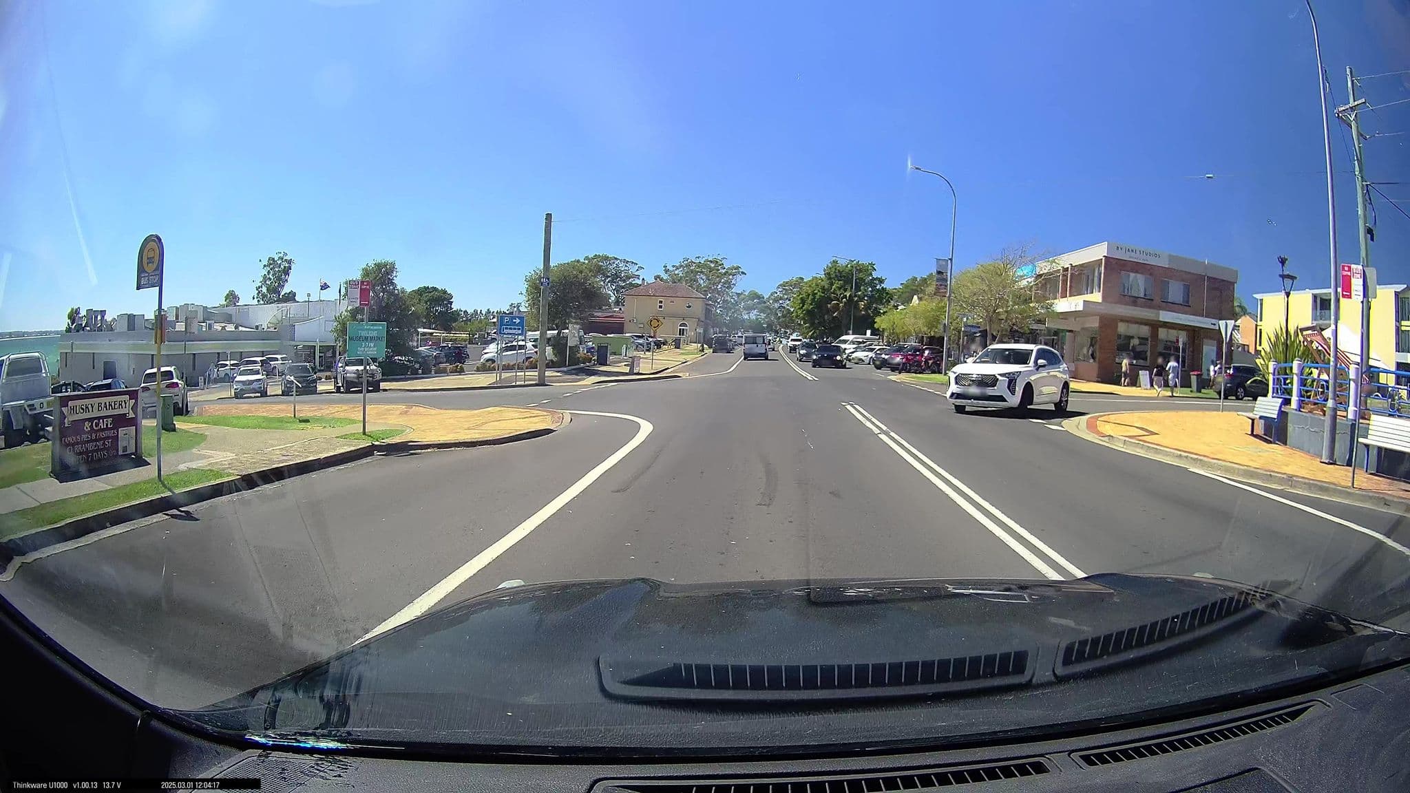 Street view near Oyster Catcher Huskisson, Vincentia — © maxim752 (CC BY-SA · Mapillary)