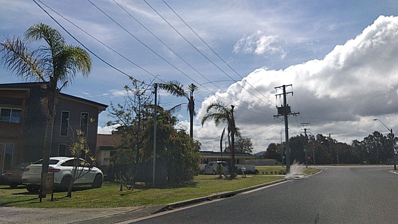Street view near Fairway House, Primbee — © ozflor (CC BY-SA · Mapillary)