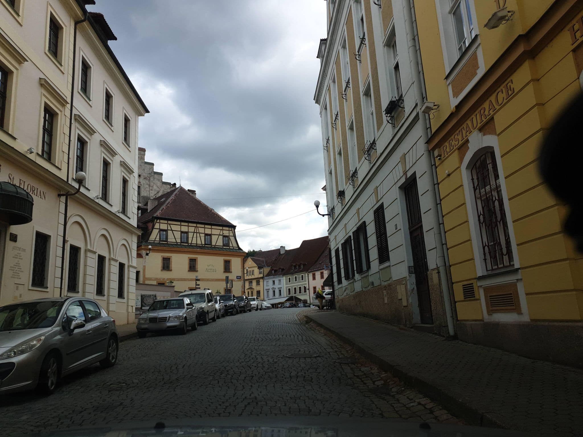 Street view near Císař Ferdinand, Loket — © canislupus (CC BY-SA · Mapillary)