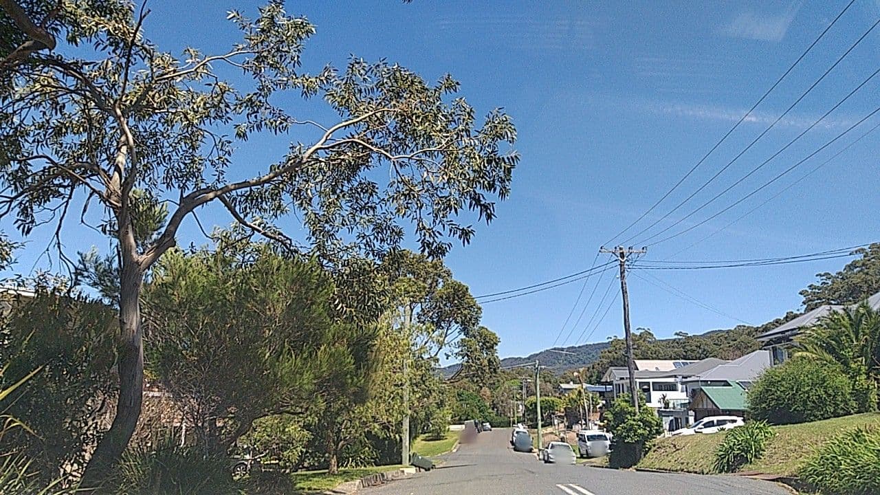 Street view near Glastonbury Bed & Breakfast, Austinmer — © ozflor (CC BY-SA · Mapillary)