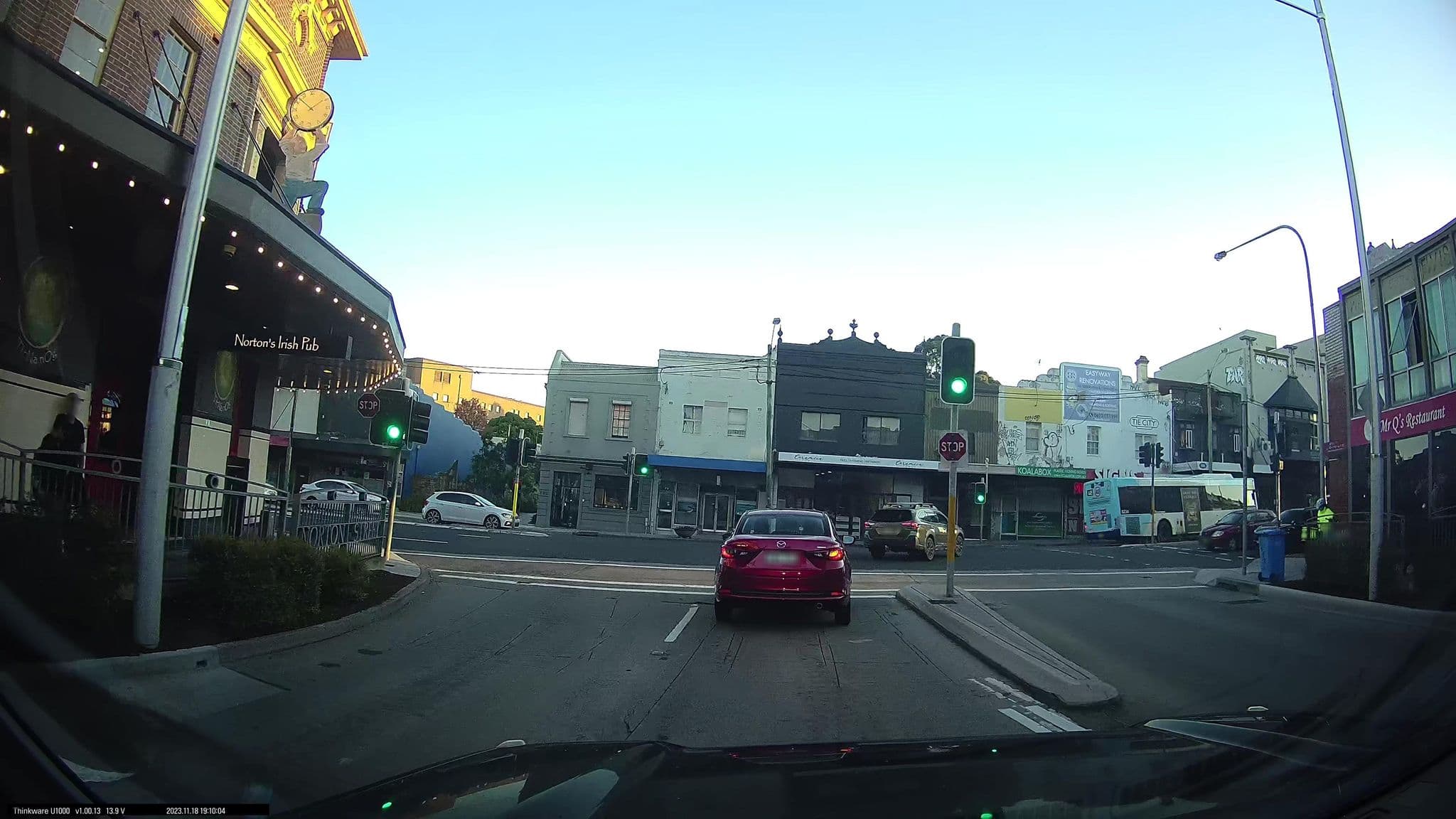 Street view near Nortons on Norton, Leichhardt — © maxim752 (CC BY-SA · Mapillary)
