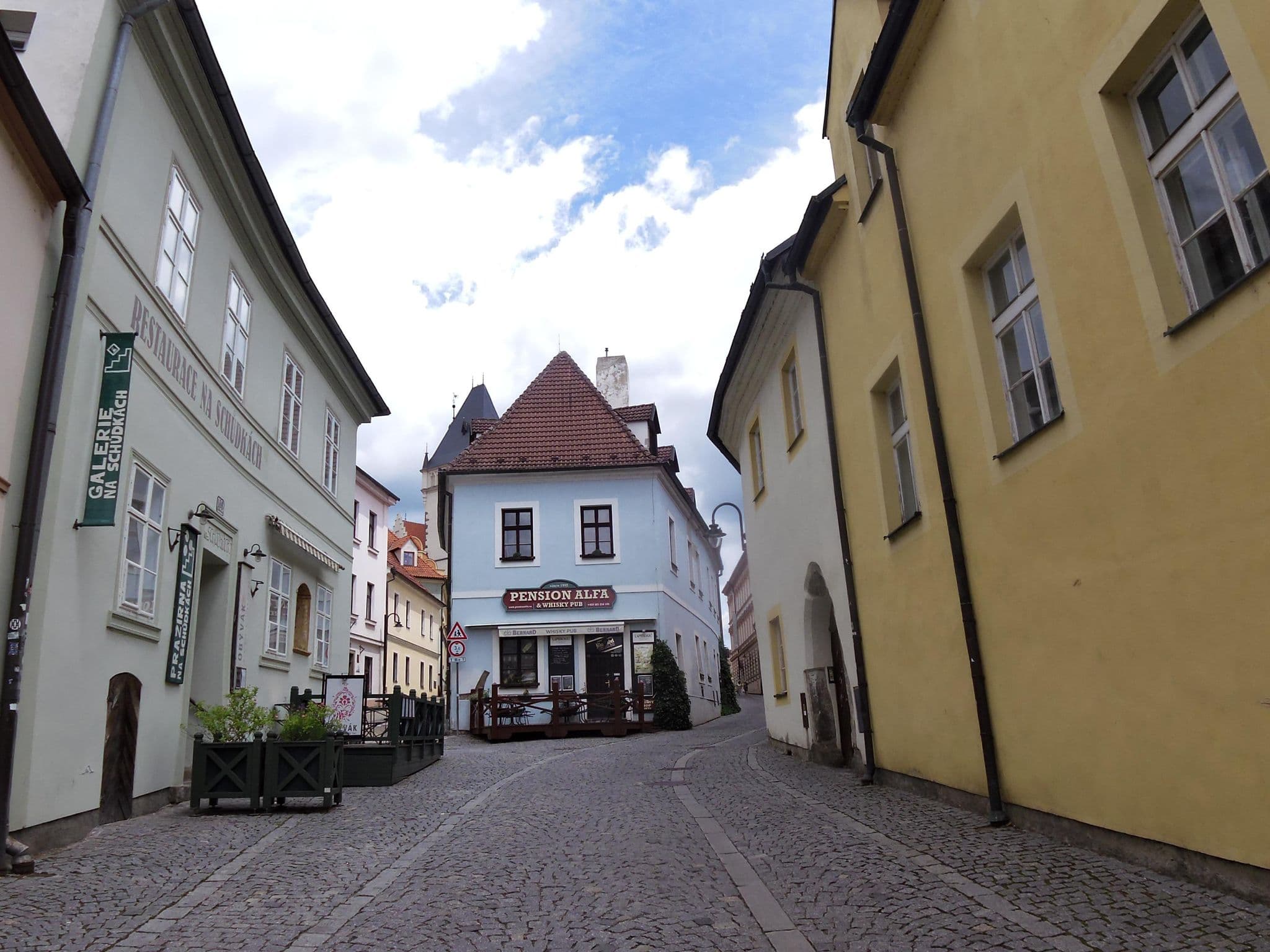 Street view near Alfa, Tábor — © fell3 (CC BY-SA · Mapillary)