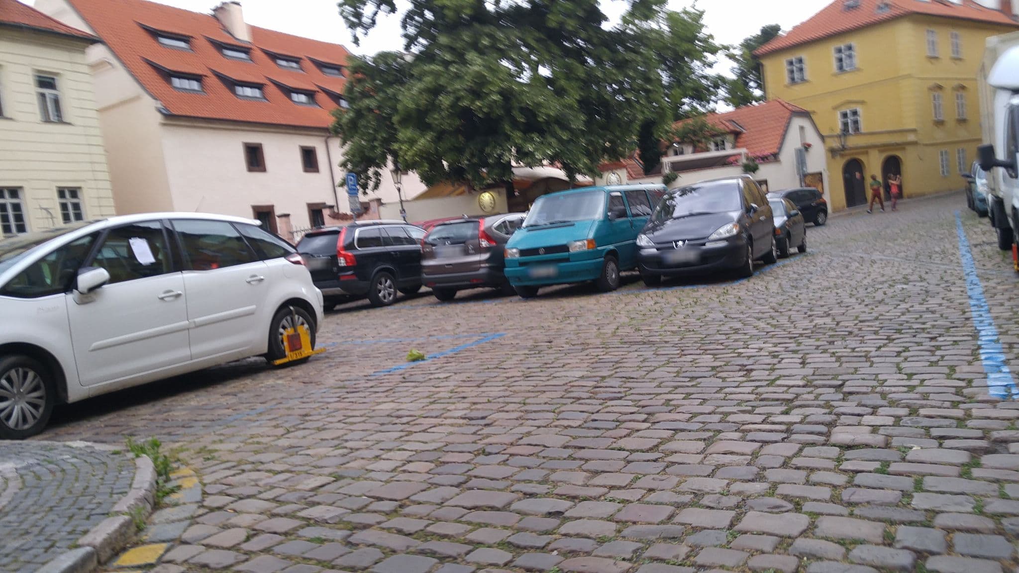 Street view near Charming Flats Hroznová, Malá Strana — © pbb (CC BY-SA · Mapillary)