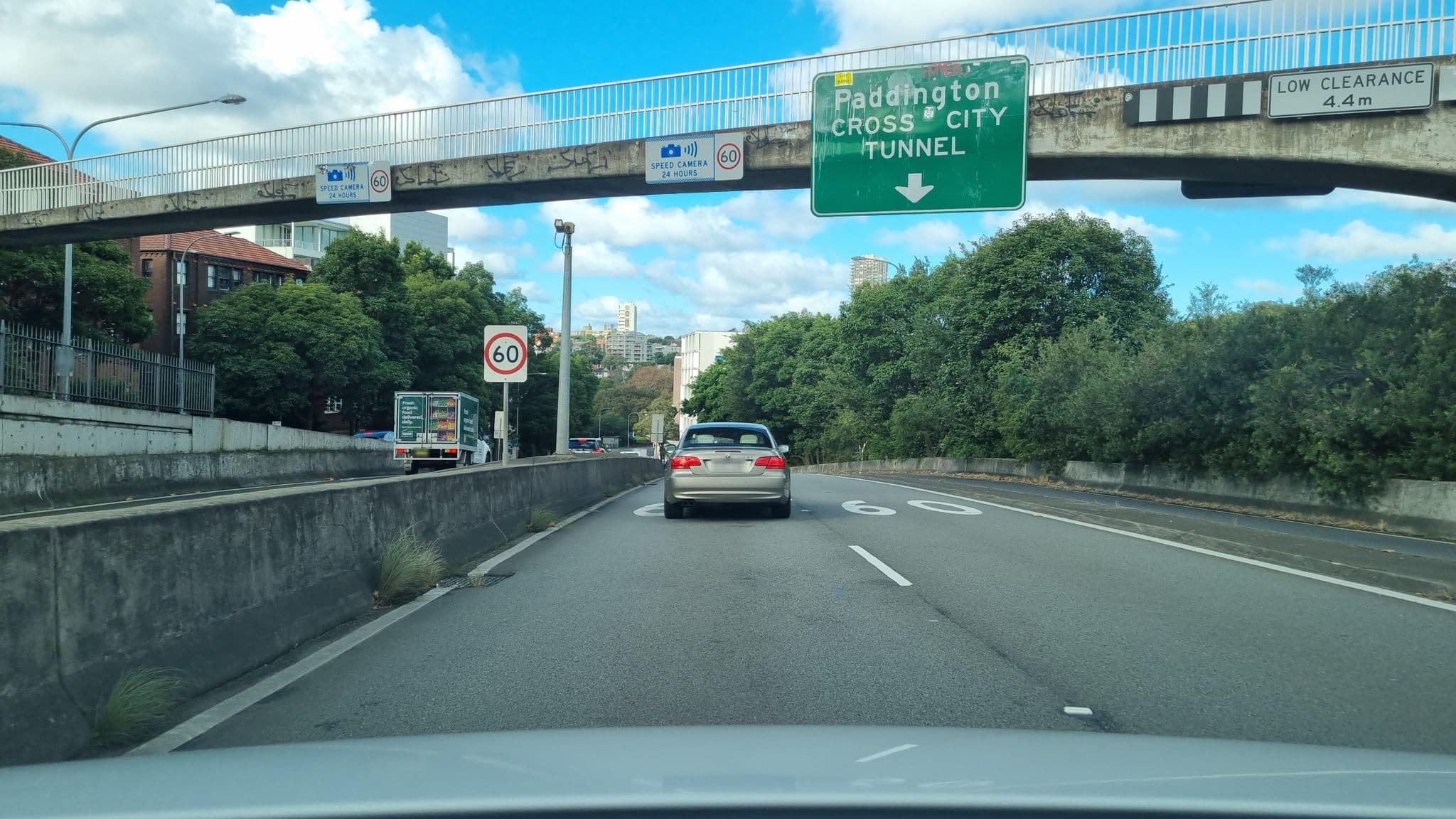 Street view near Bayswater Boutique Lodge, Rushcutters Bay — © ortho_is_hot (CC BY-SA · Mapillary)