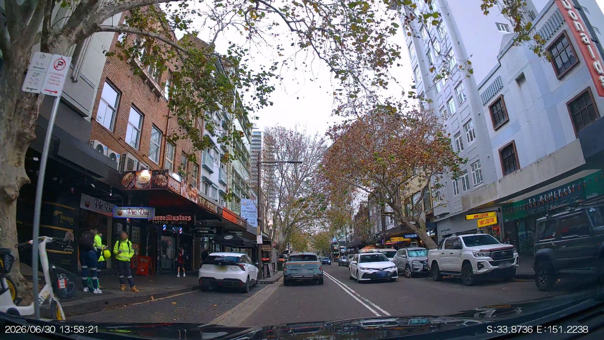 Street view near Globe Backpackers, Elizabeth Bay — © aHS (CC BY-SA · Mapillary)
