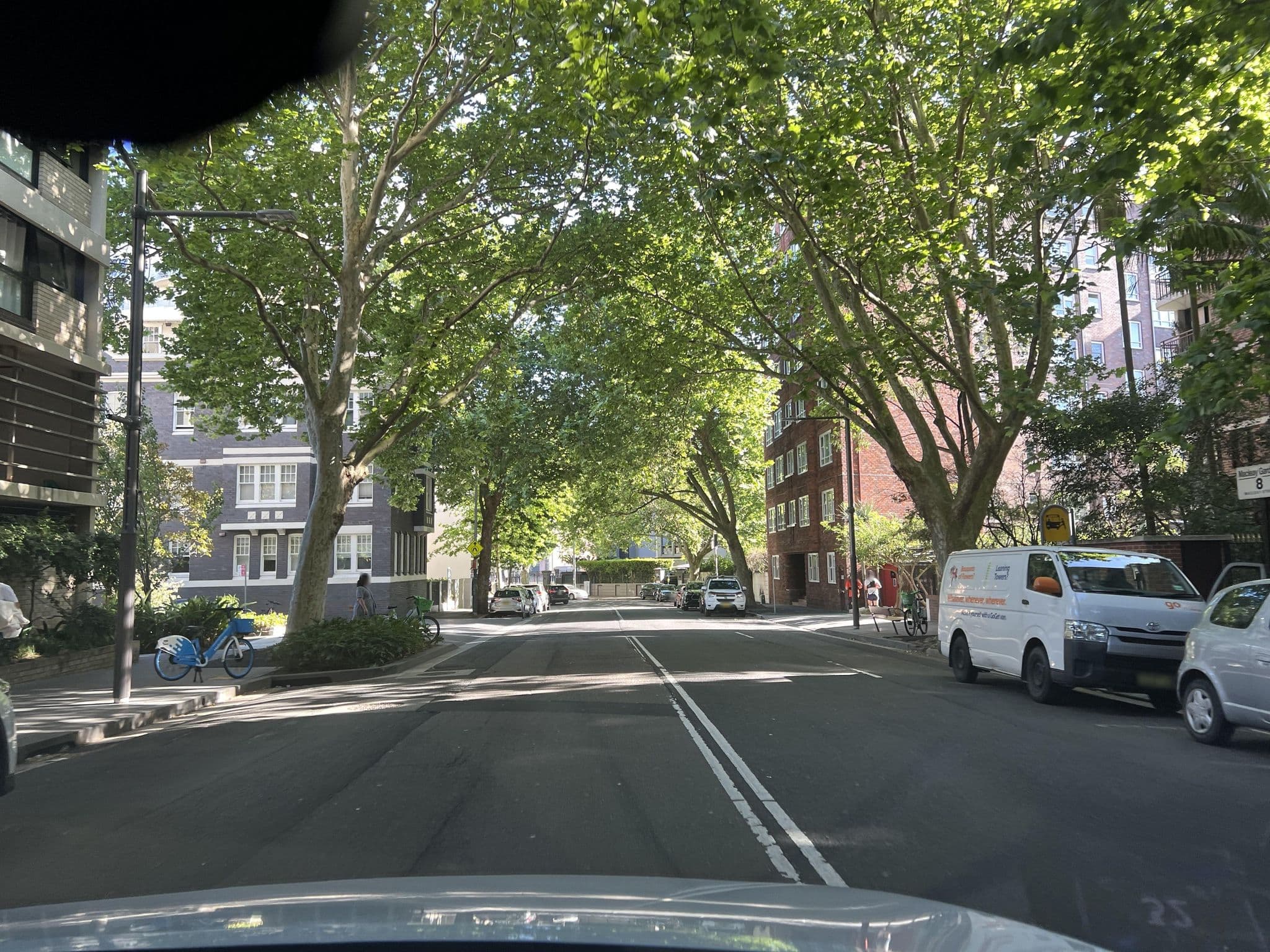 Street view near Holiday Lodge Hotel, Potts Point — © jlstudio (CC BY-SA · Mapillary)