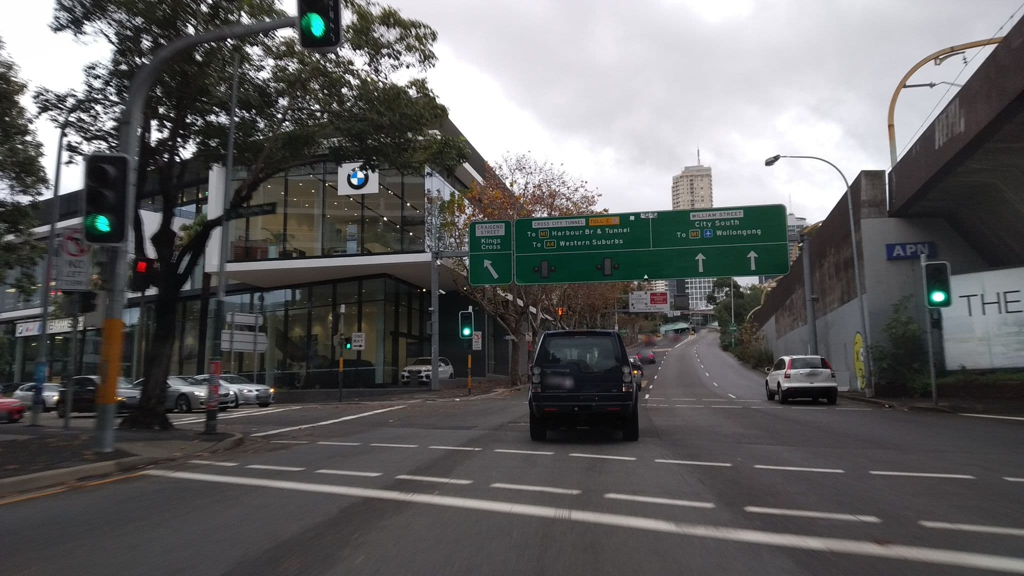 Street view near The Bayswater, Rushcutters Bay — © ortho_is_hot (CC BY-SA · Mapillary)
