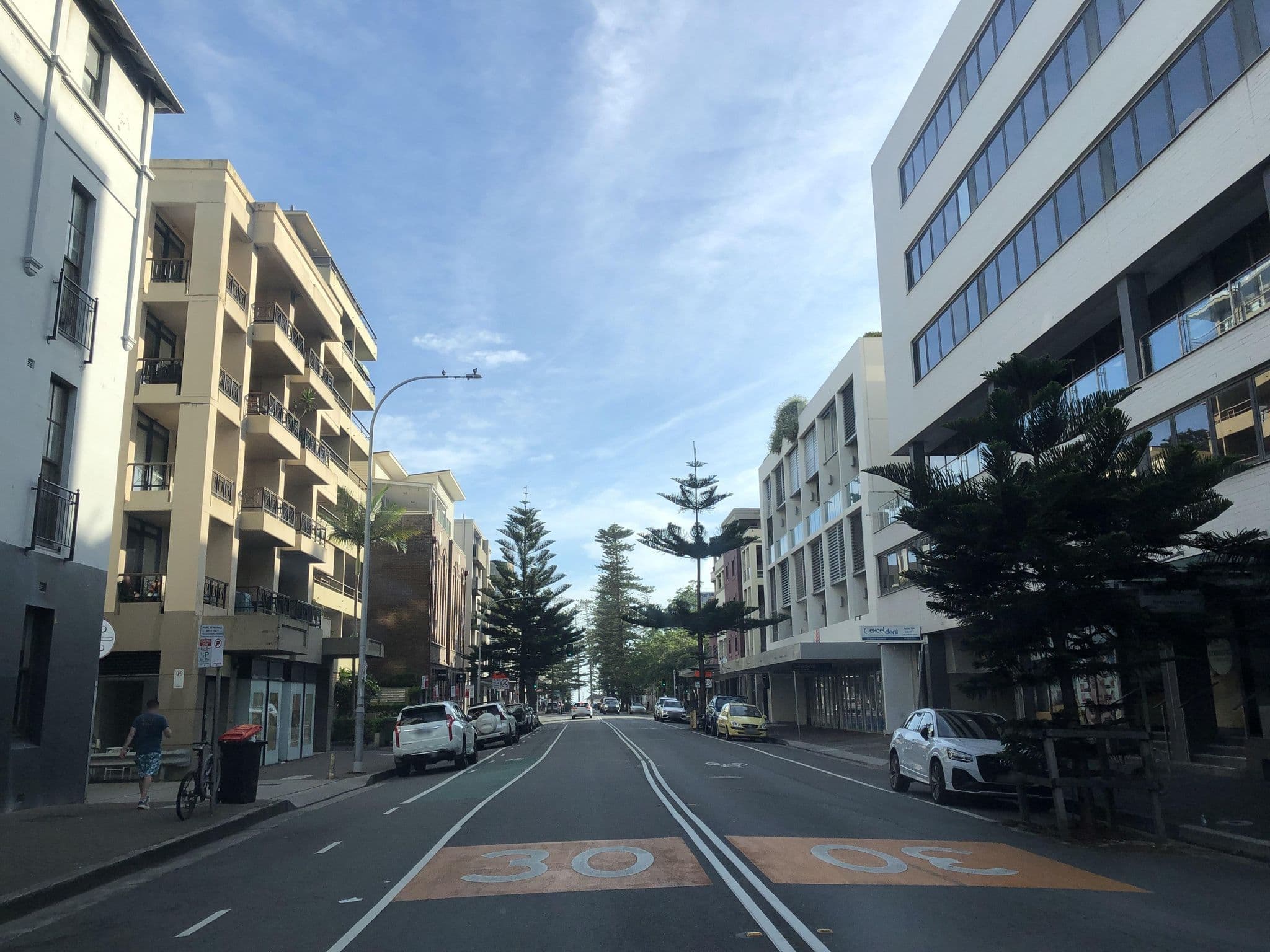 Street view near Manly Seaside Holiday Apartments, Manly — © jlstudio (CC BY-SA · Mapillary)