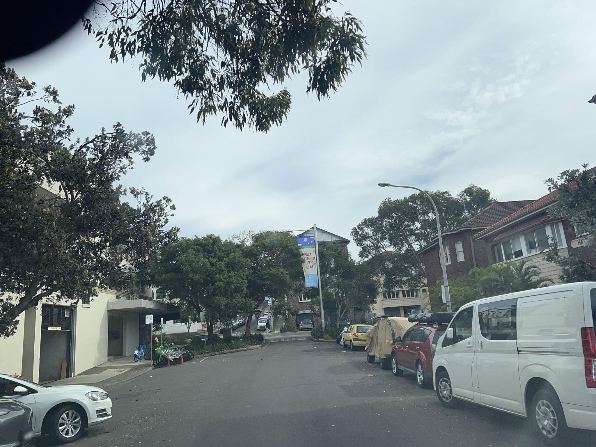 Street view near Michie Hotel, Bondi Beach — © jlstudio (CC BY-SA · Mapillary)