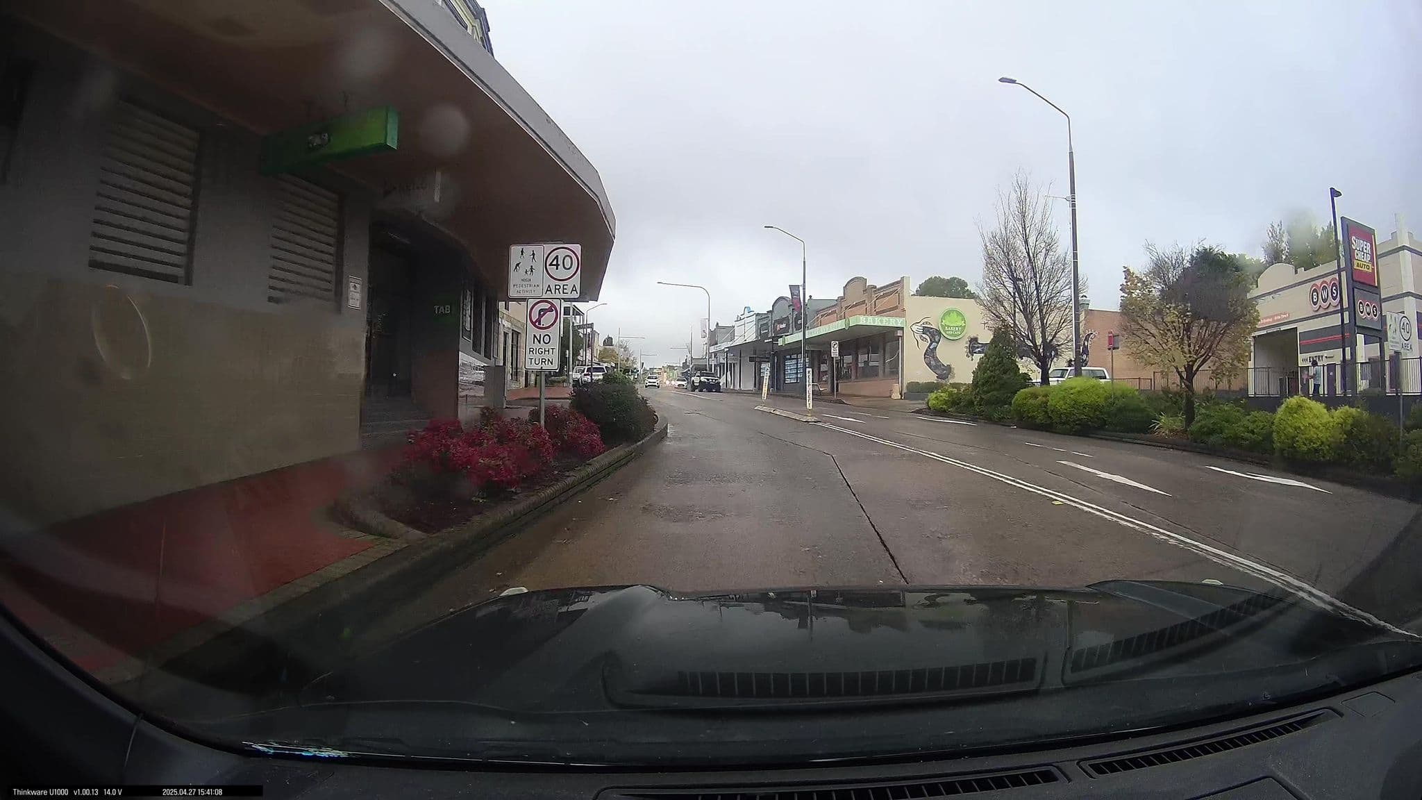 Street view near Commercial Hotel & Motel, Lithgow — © maxim752 (CC BY-SA · Mapillary)
