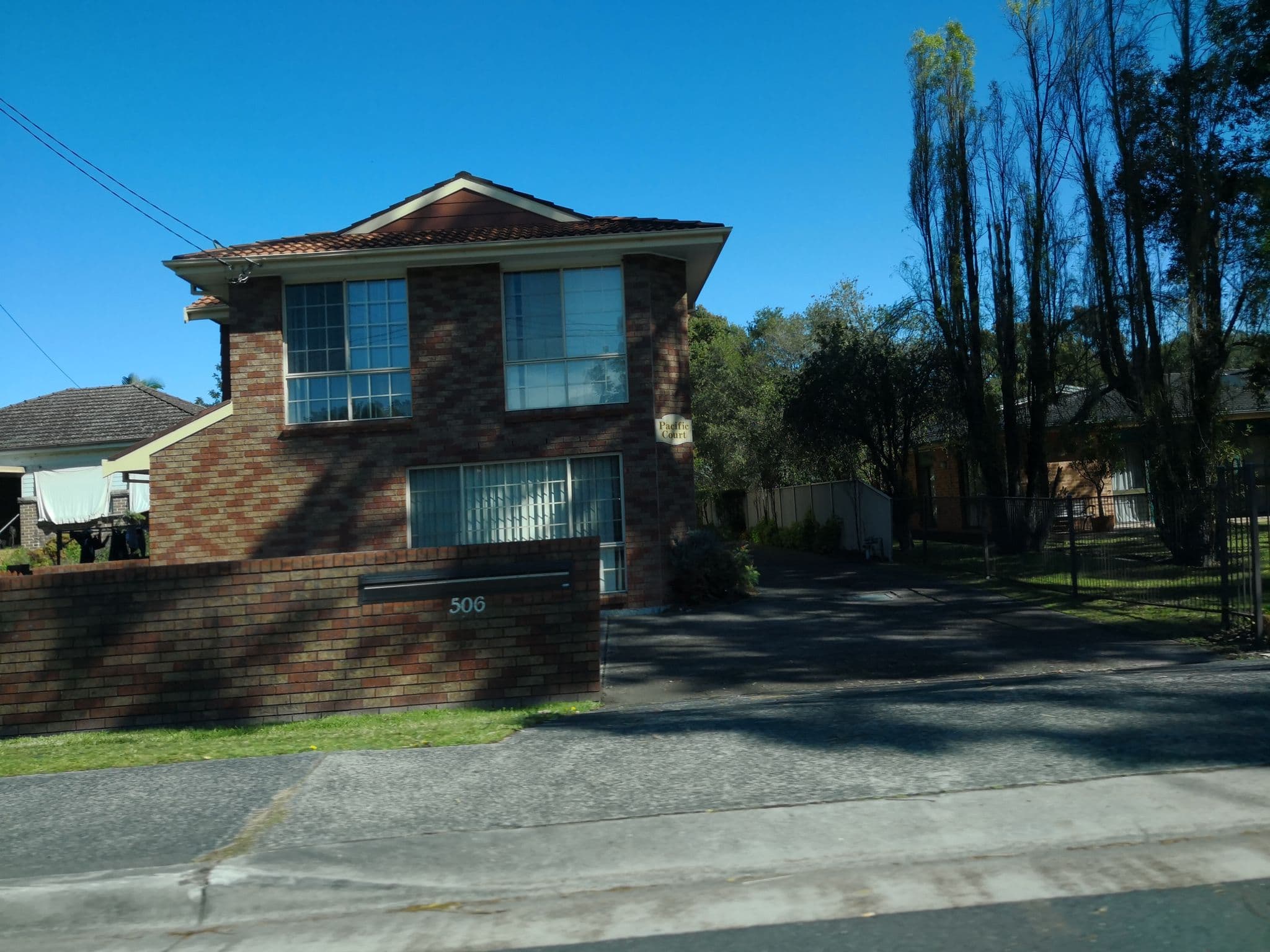 Street view near Gosford Resort and Conference Centre, North Gosford — © cheater512 (CC BY-SA · Mapillary)