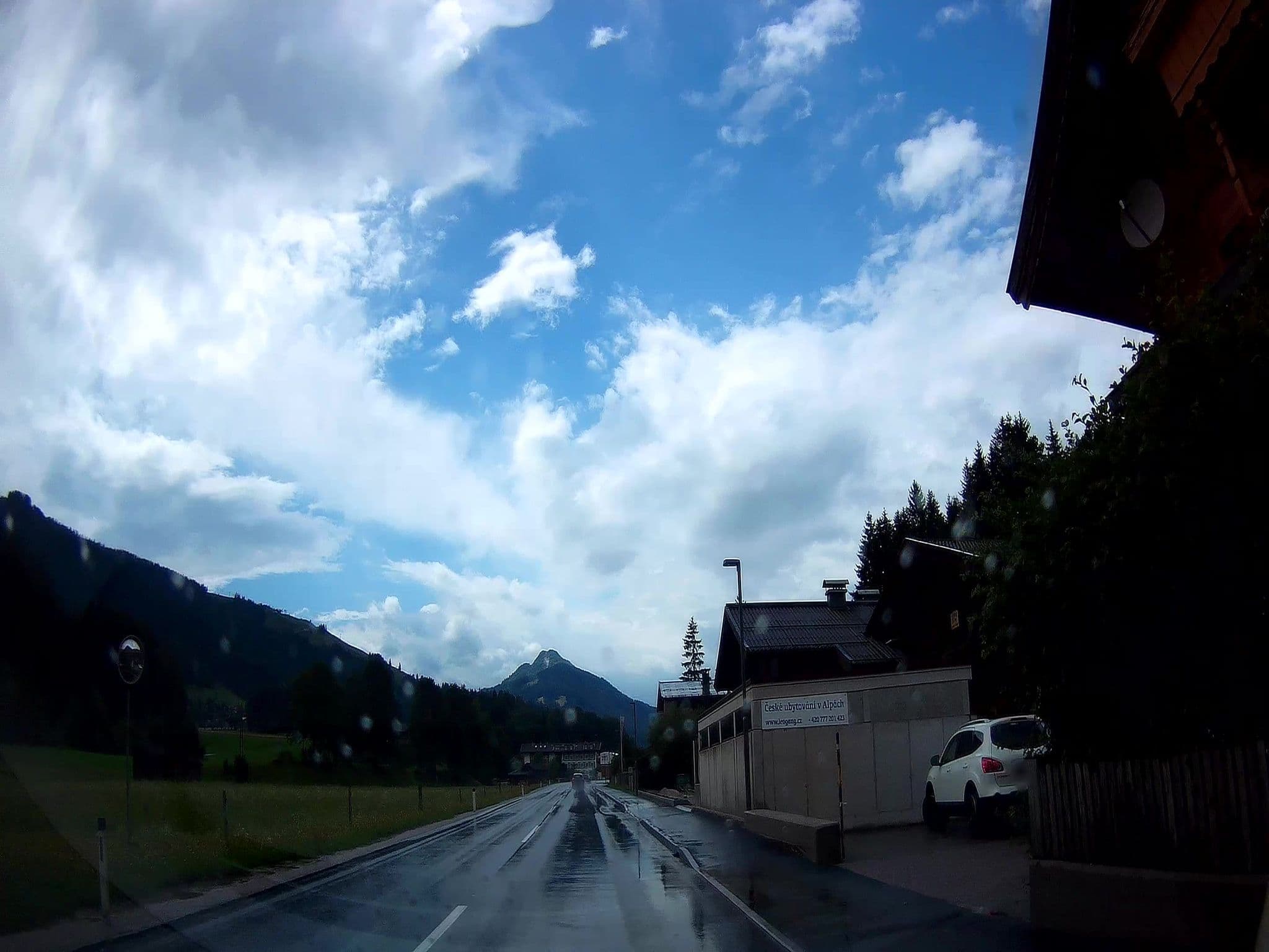 Street view near Haus Blueberry, Mitterhofen — © fuchserl (CC BY-SA · Mapillary)