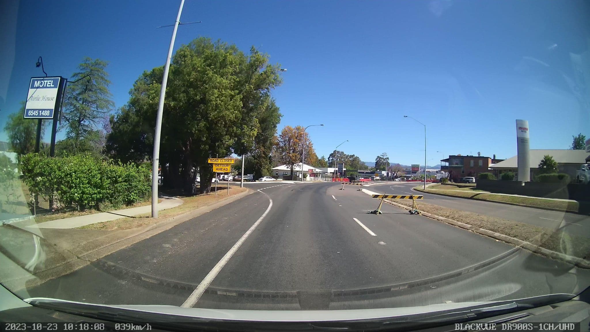 Street view near Airlie House, Scone — © bob3bob3 (CC BY-SA · Mapillary)