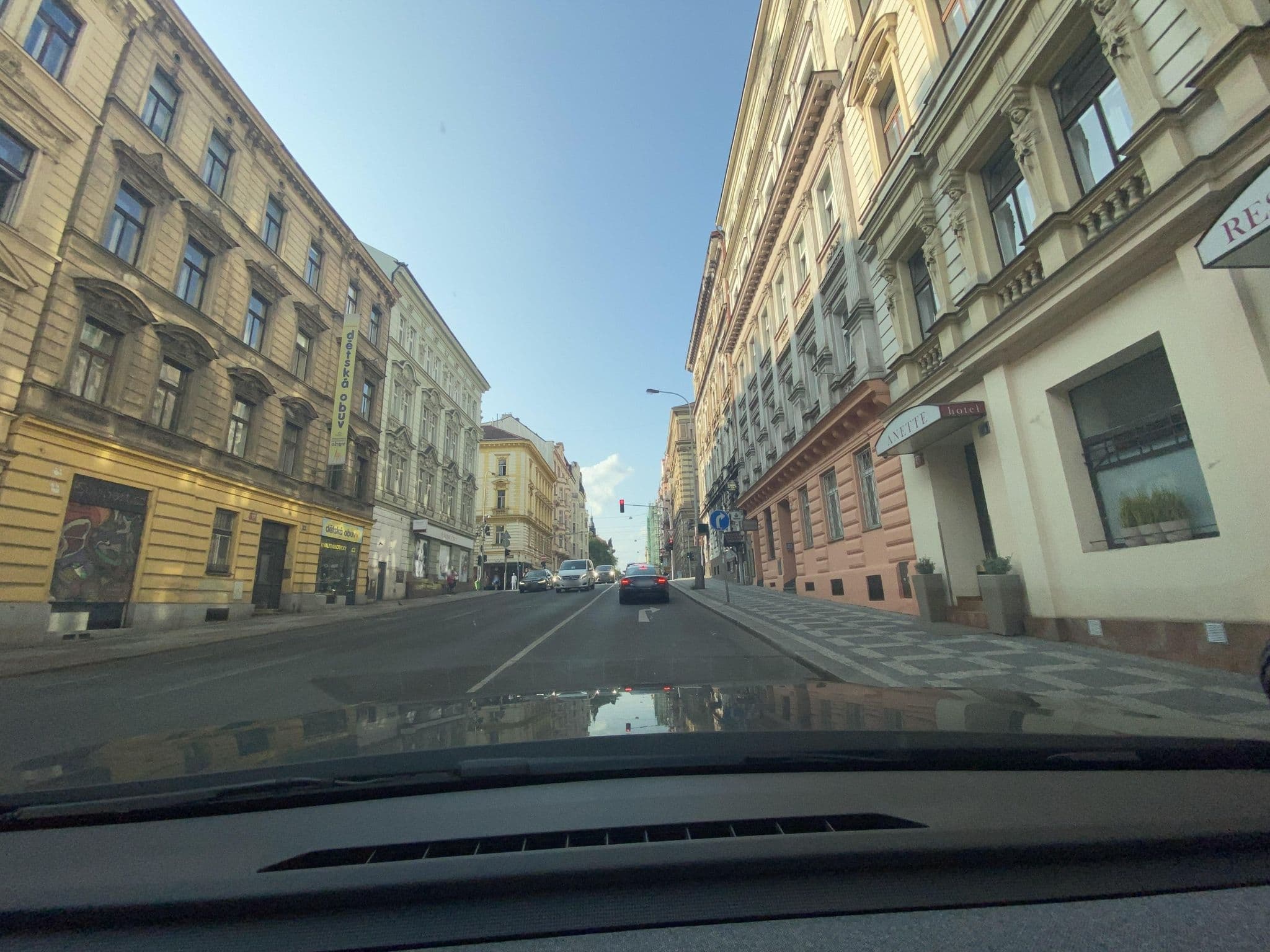 Street view near Hotel Anette, Smíchov — © gob (CC BY-SA · Mapillary)