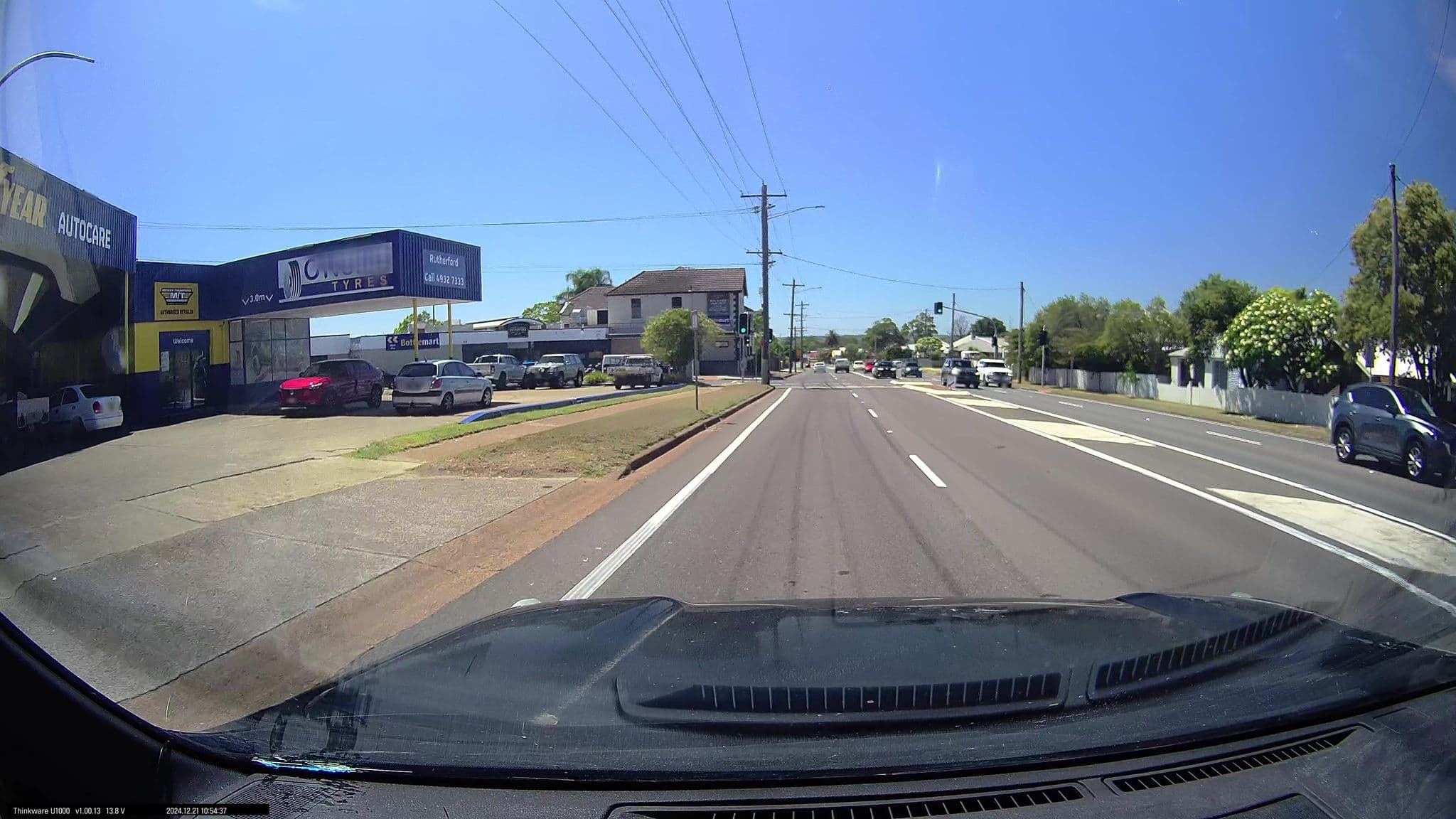 Street view near Mercure, Rutherford — © maxim752 (CC BY-SA · Mapillary)