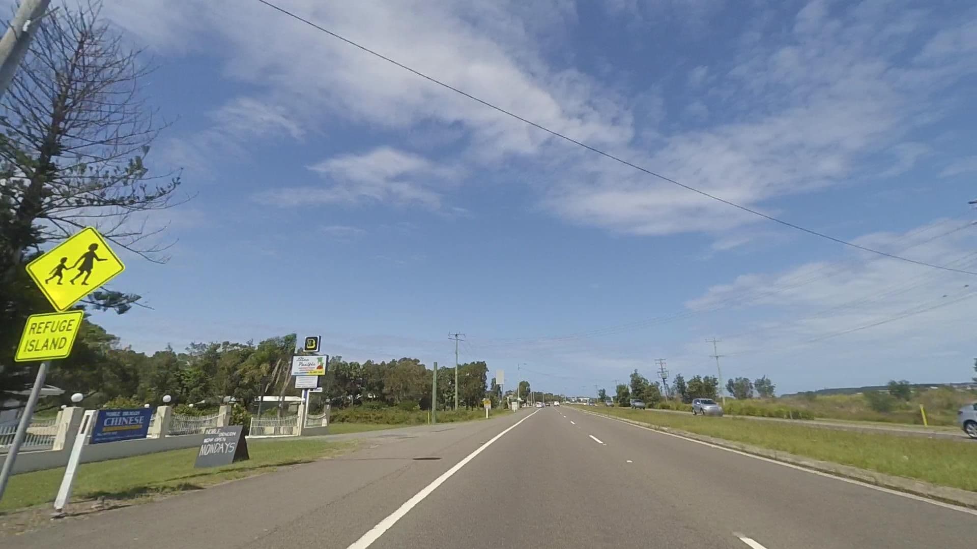 Street view near Blue Pacific, Swansea — © maxim75 (CC BY-SA · Mapillary)