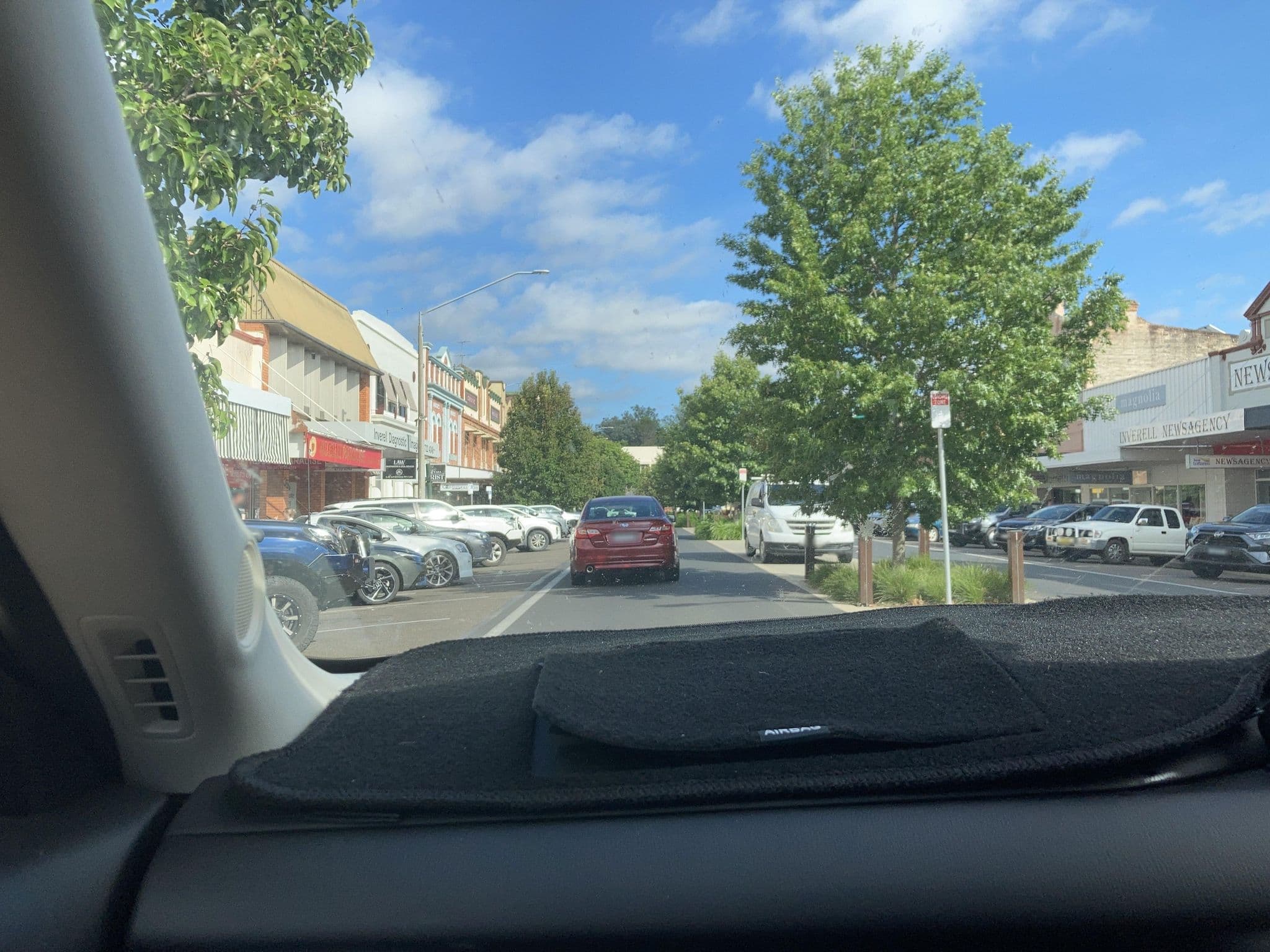 Street view near Best Western Top Of The Town Motel Inverell, Inverell — © cod (CC BY-SA · Mapillary)