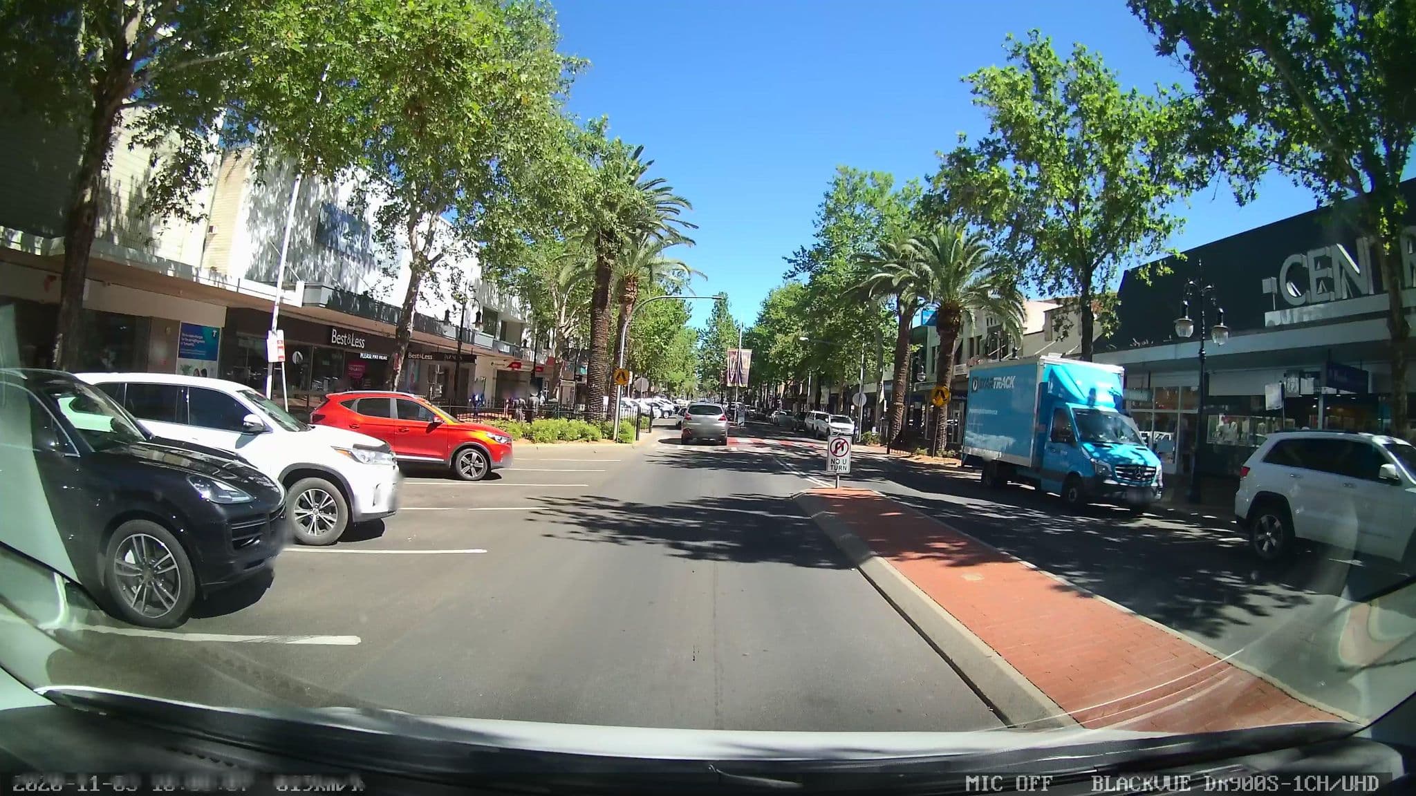 Street view near Magnolia Motor Inn, Tamworth — © bob3bob3 (CC BY-SA · Mapillary)