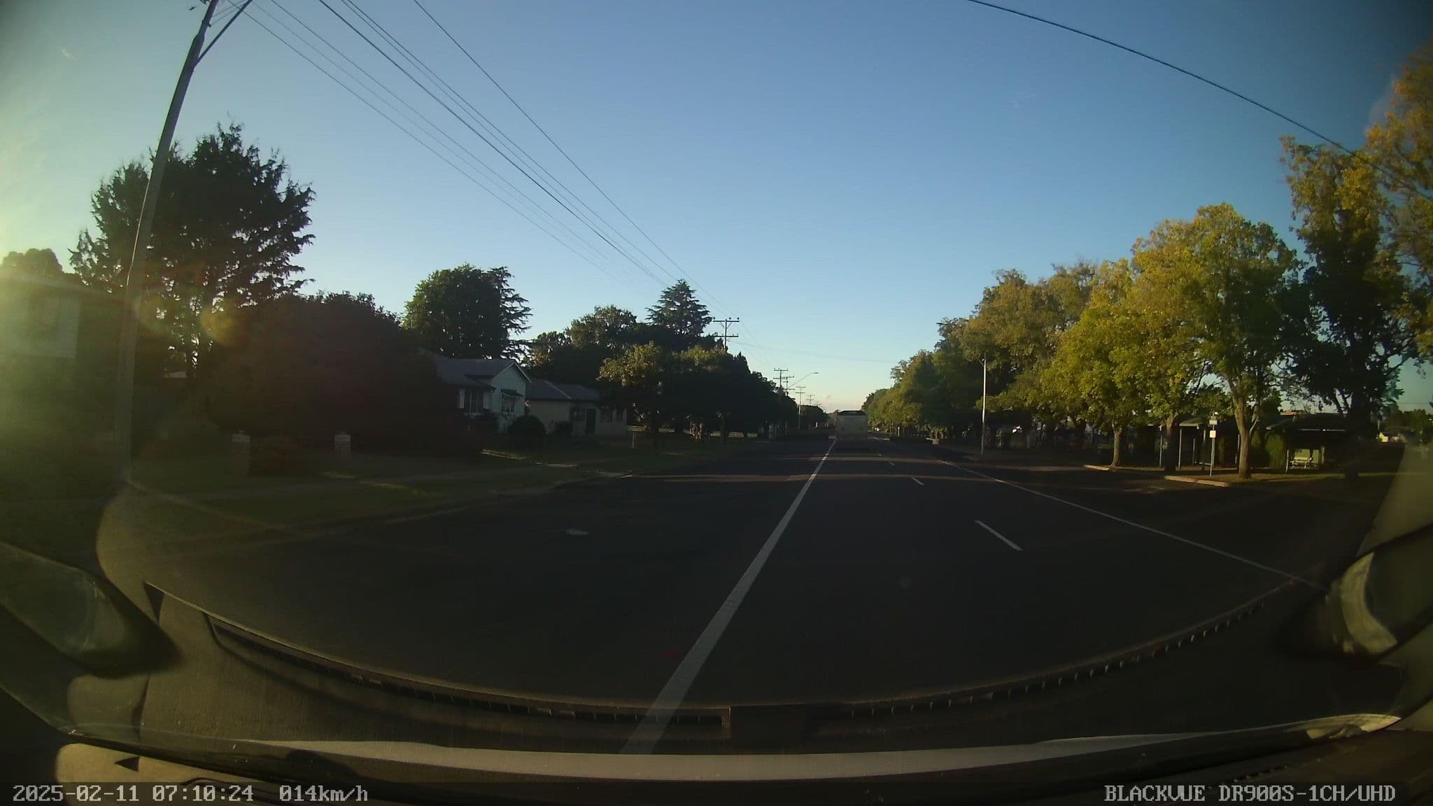 Street view near Guyra Park Motel, Guyra — © bob3bob3 (CC BY-SA · Mapillary)