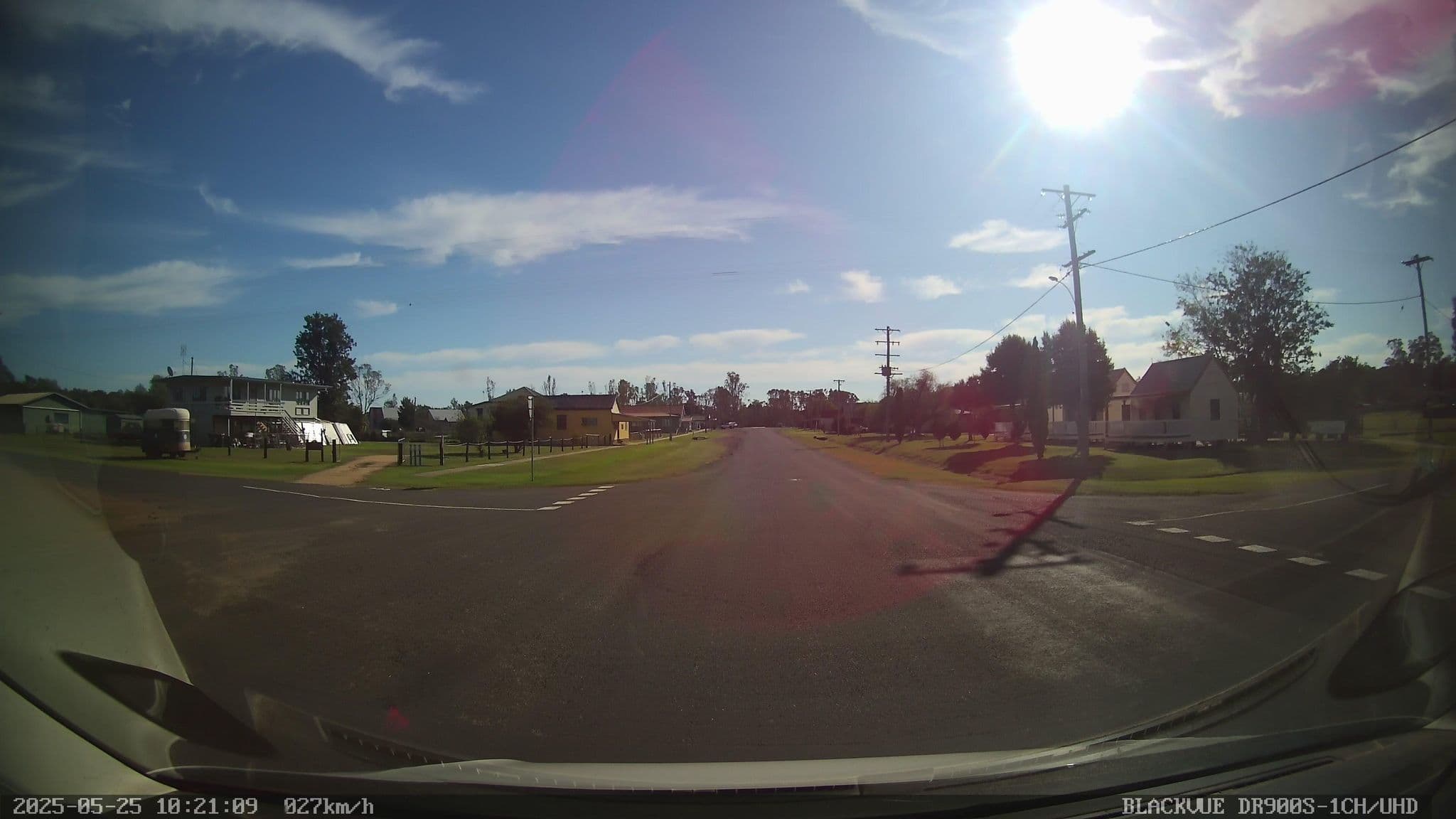 Street view near Leyburn Motel / Cabins, Clifton — © bob3bob3 (CC BY-SA · Mapillary)
