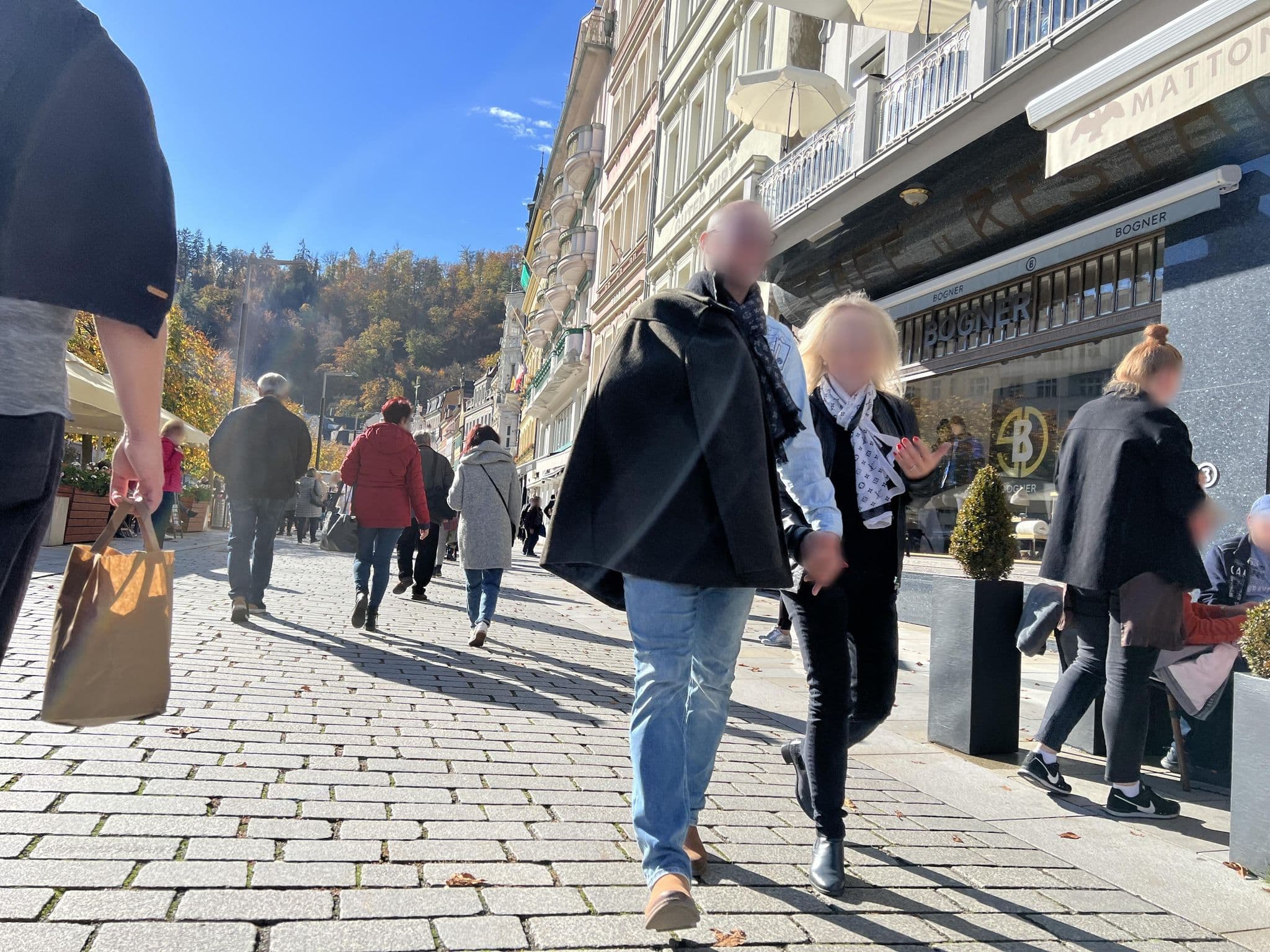 Street view near EA Hotel Elefant, Karlovy Vary — © chuck (CC BY-SA · Mapillary)