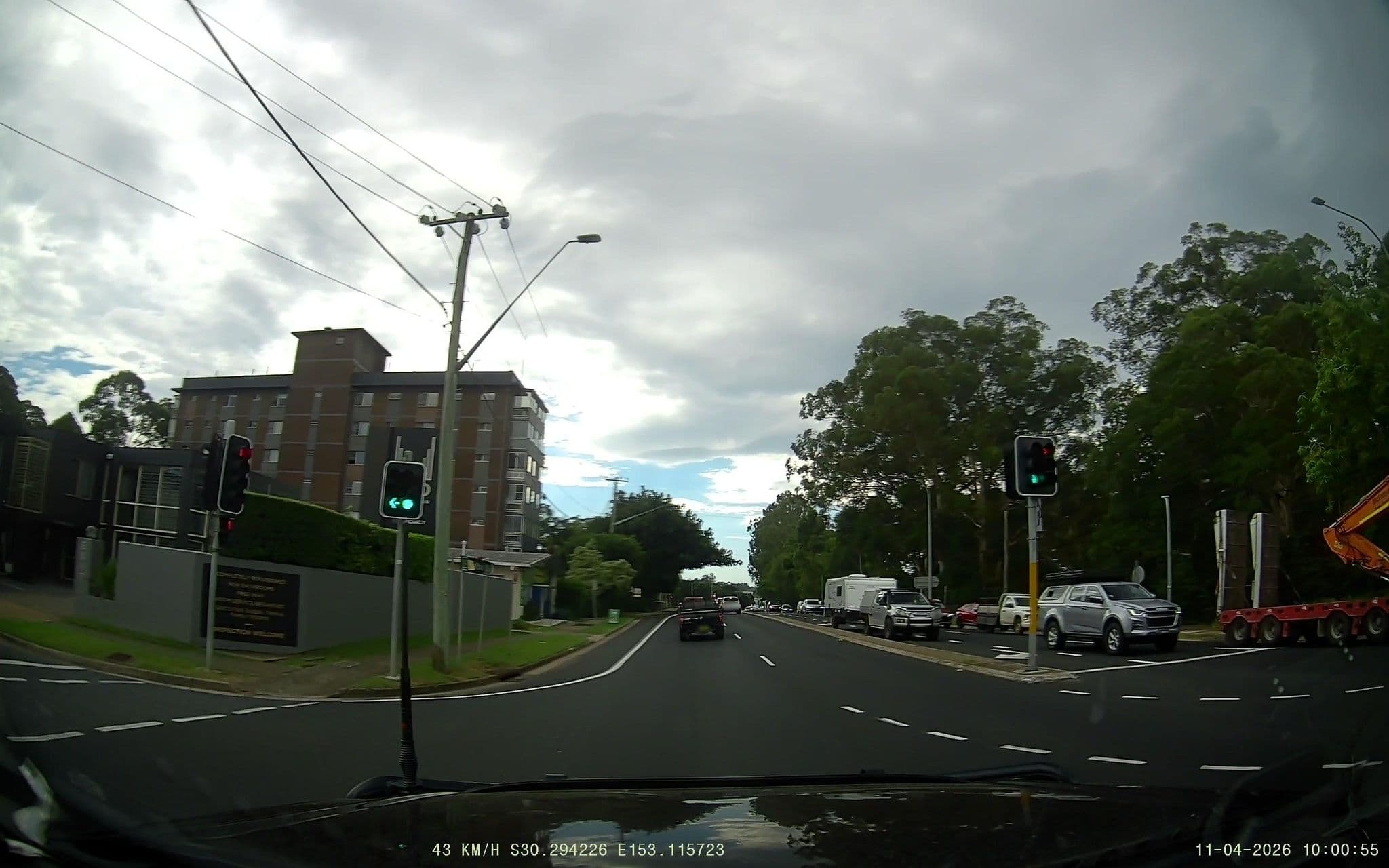 Street view near Cbd Motor Inn, Coffs Harbour — © fizzie (CC BY-SA · Mapillary)