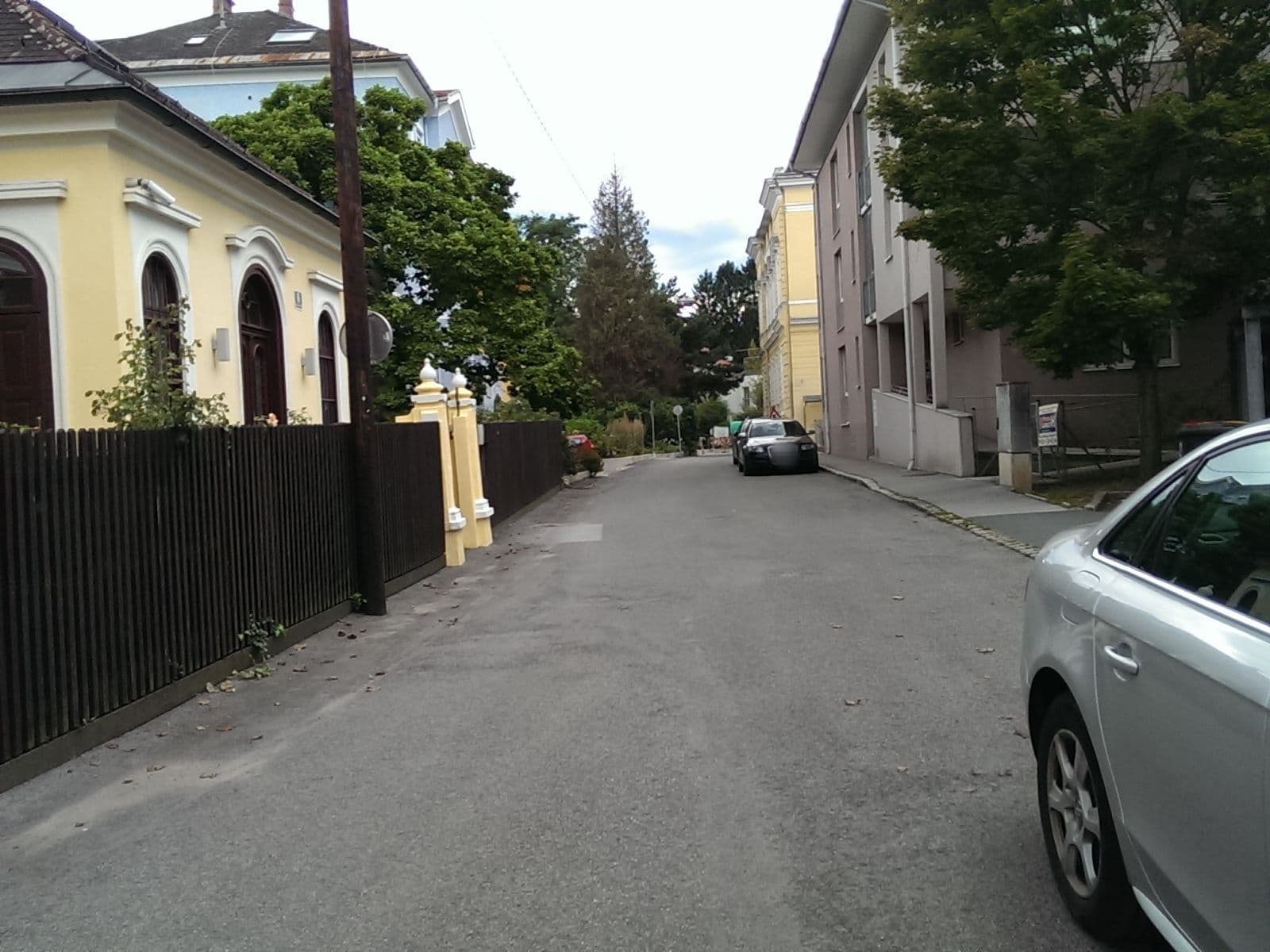 Street view near Villa Rückert, Sankt Leonhard — © aceini (CC BY-SA · Mapillary)
