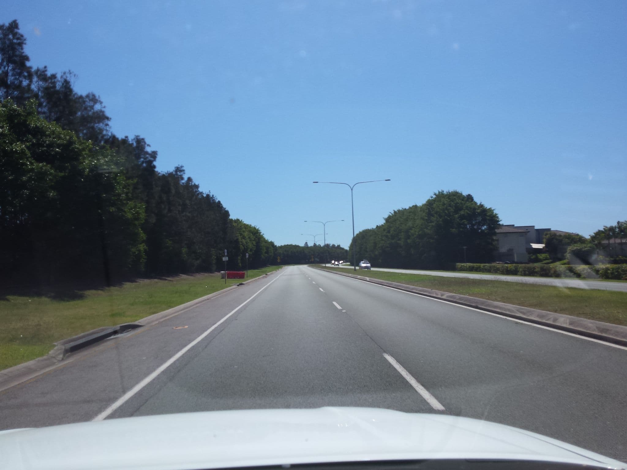 Street view near Hope Island Resort, Hope Island — © markg (CC BY-SA · Mapillary)