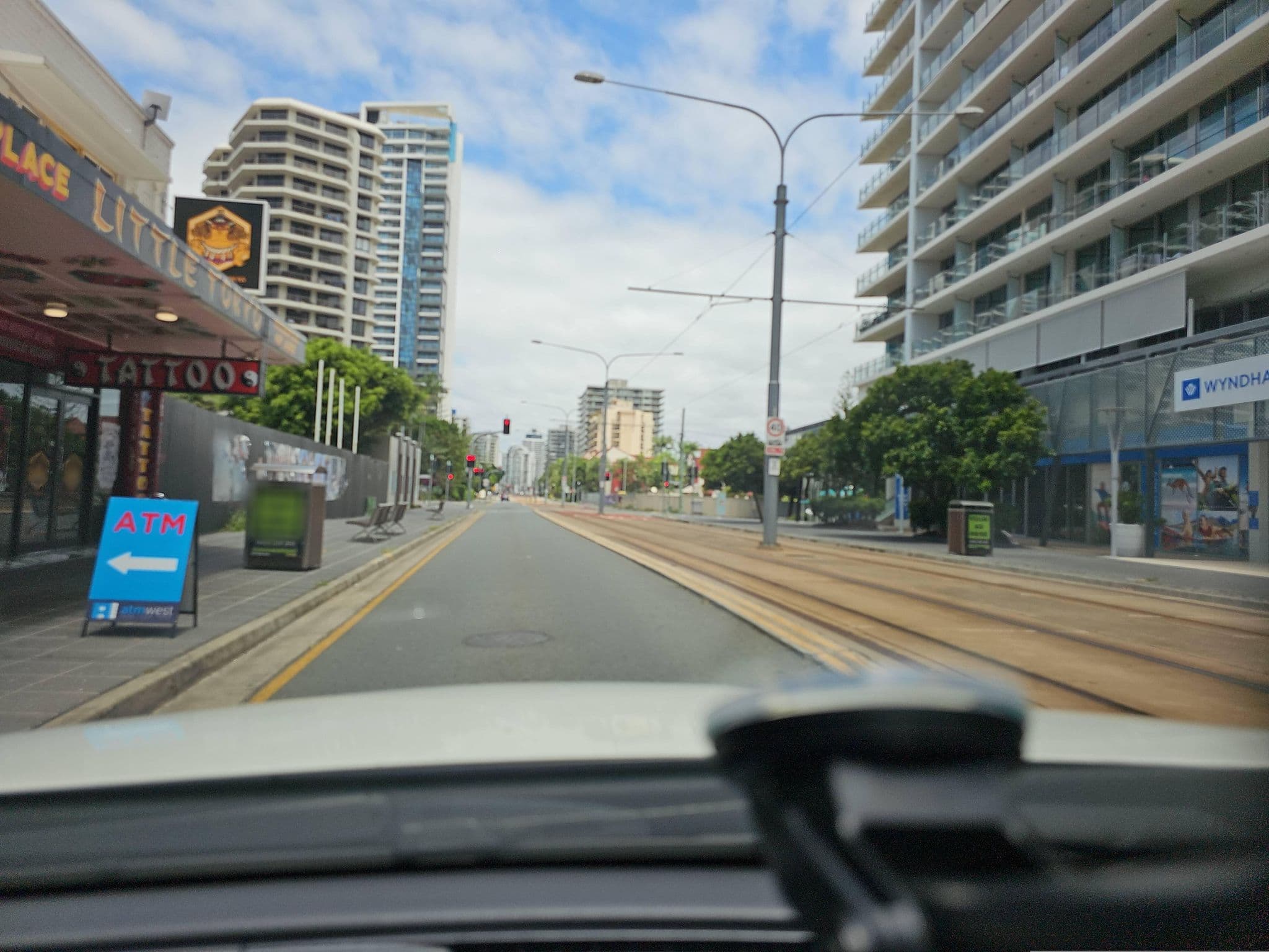Street view near Gold Coast International Backpackers Resort, Surfers Paradise — © Mooksey (CC BY-SA · Mapillary)