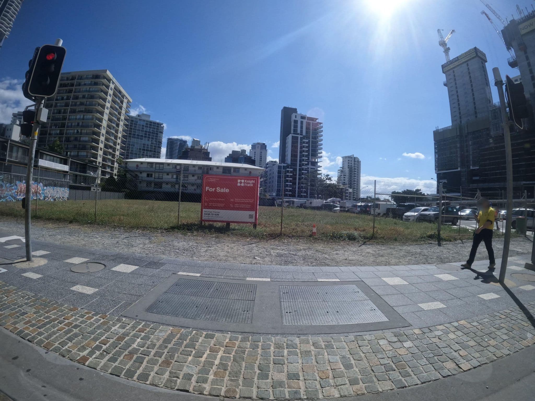 Street view near Surfers City Motel, Gold Coast — © joelkoen (CC BY-SA · Mapillary)
